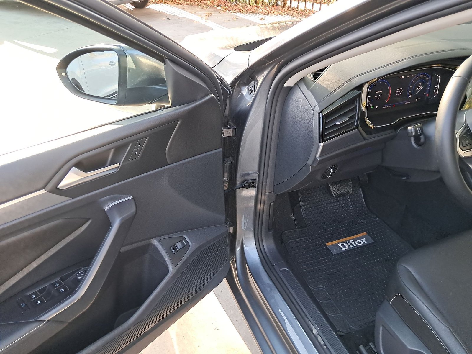 Volkswagen JETTA 4X2 1.4 AUT 2025 - Imagen 15 de 20