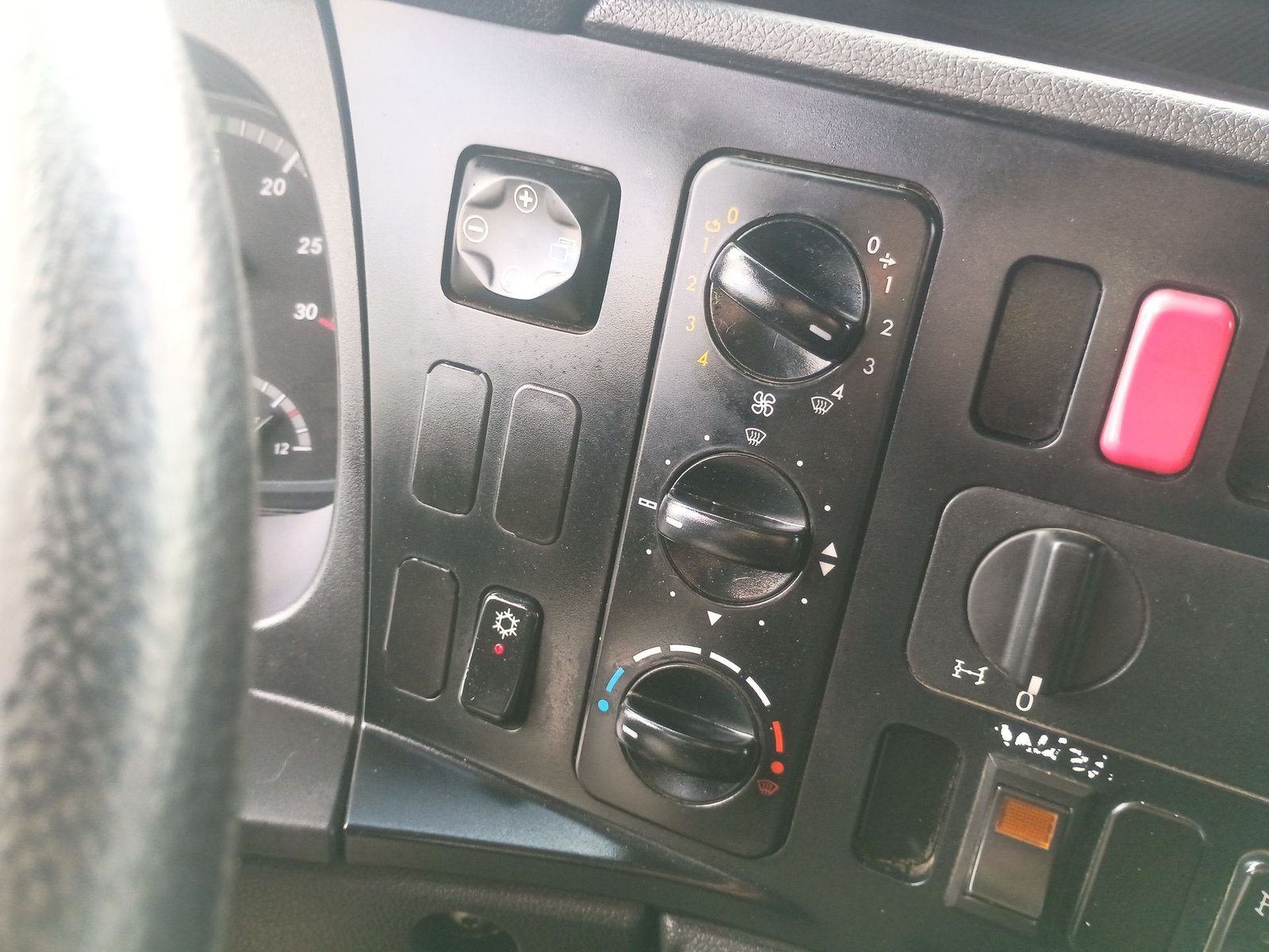 Mercedes benz ATEGO 1729 KO 48 AT 2020 - Imagen 18 de 20
