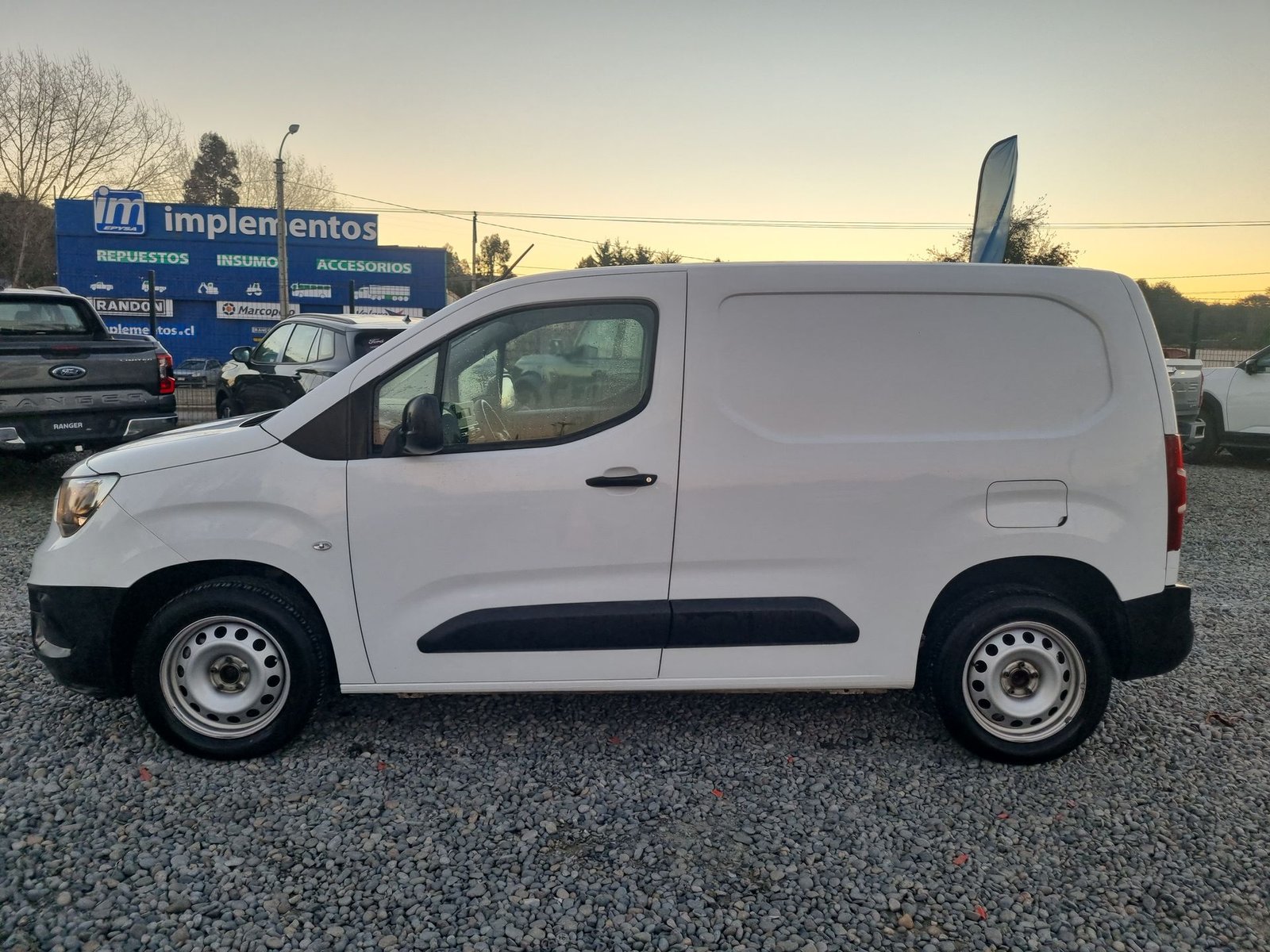 Opel COMBO HDI 92 L1 5P 1.6 2021 - Imagen 5 de 15