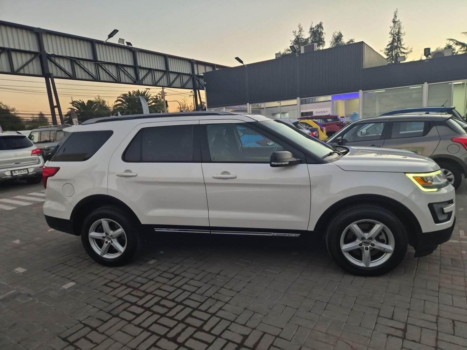 Ford EXPLORER XLT 3.5 AUT 2017 - Imagen 12 de 15