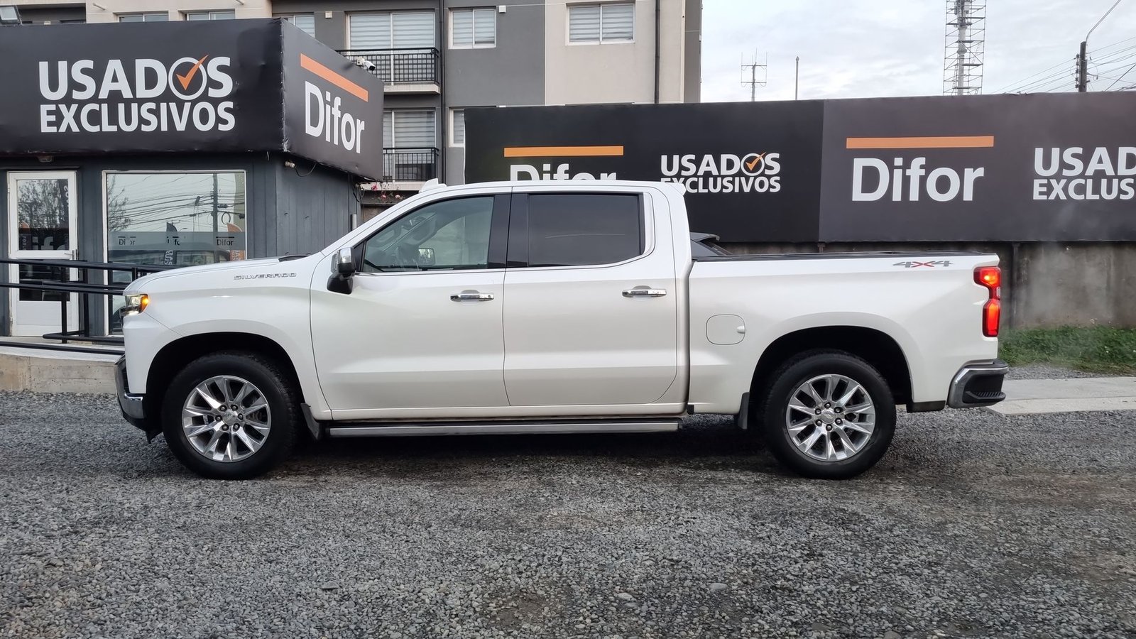 Chevrolet SILVERADO DCAB LTZ 5.3 AUT 2019 - Imagen 5 de 15