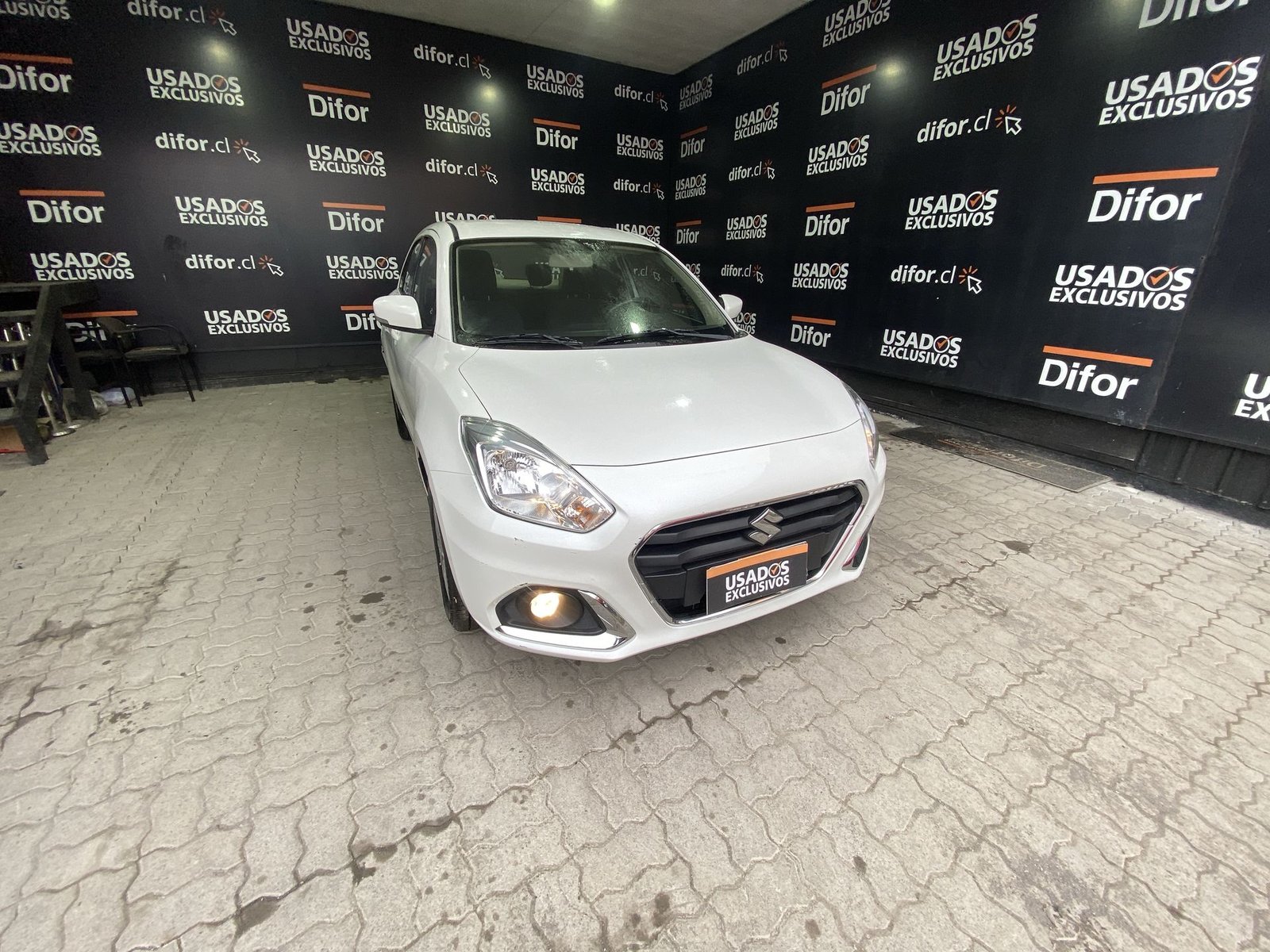 Suzuki DZIRE SEDAN 1.2 2023 - Imagen 3 de 20