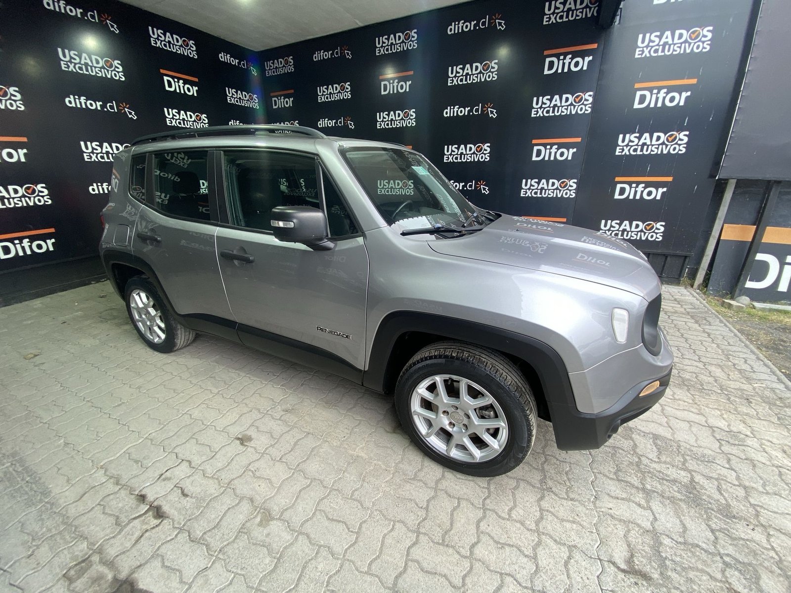 Jeep RENEGADE SPORT LX 1.8 2022 - Imagen 13 de 20