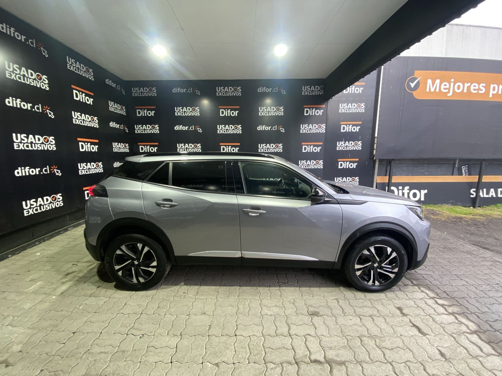 Peugeot 2008 PURETECH 130 4X2 1.2 2023 - Imagen 12 de 20