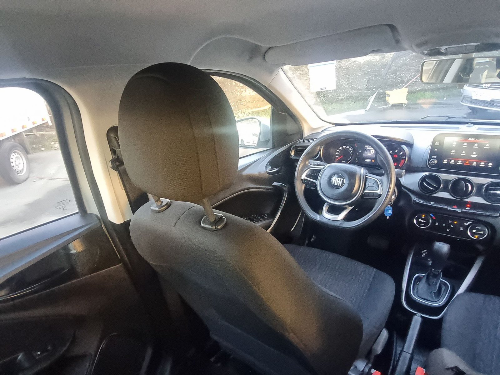 Fiat CRONOS DRIVE 1.8 AUT 2022 - Imagen 15 de 20