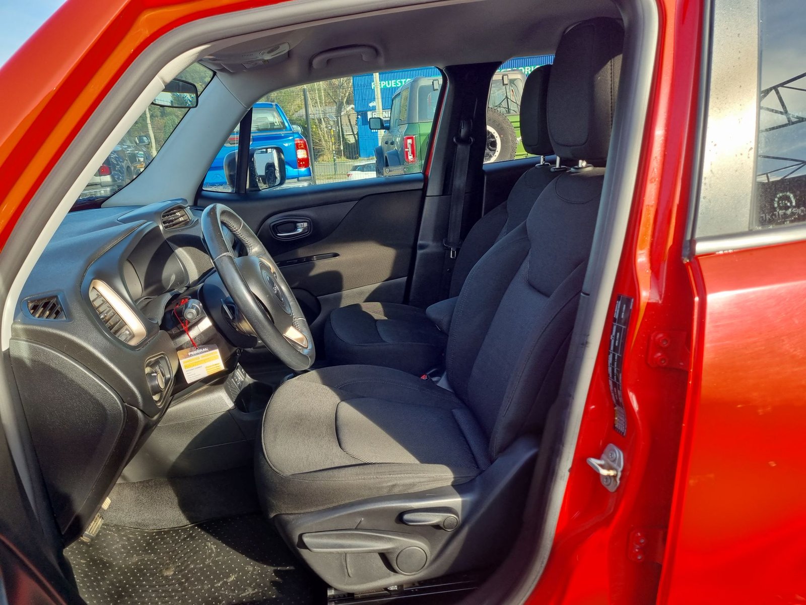Jeep RENEGADE SPORT LX 1.7 AUT 2017 - Imagen 17 de 20