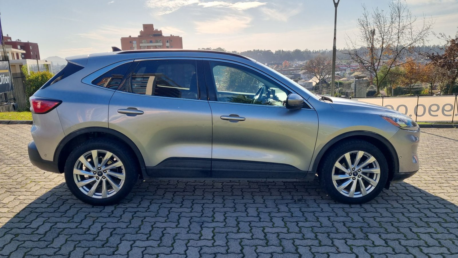 Ford ESCAPE AWD 2.0 AUT 2022 - Imagen 12 de 15