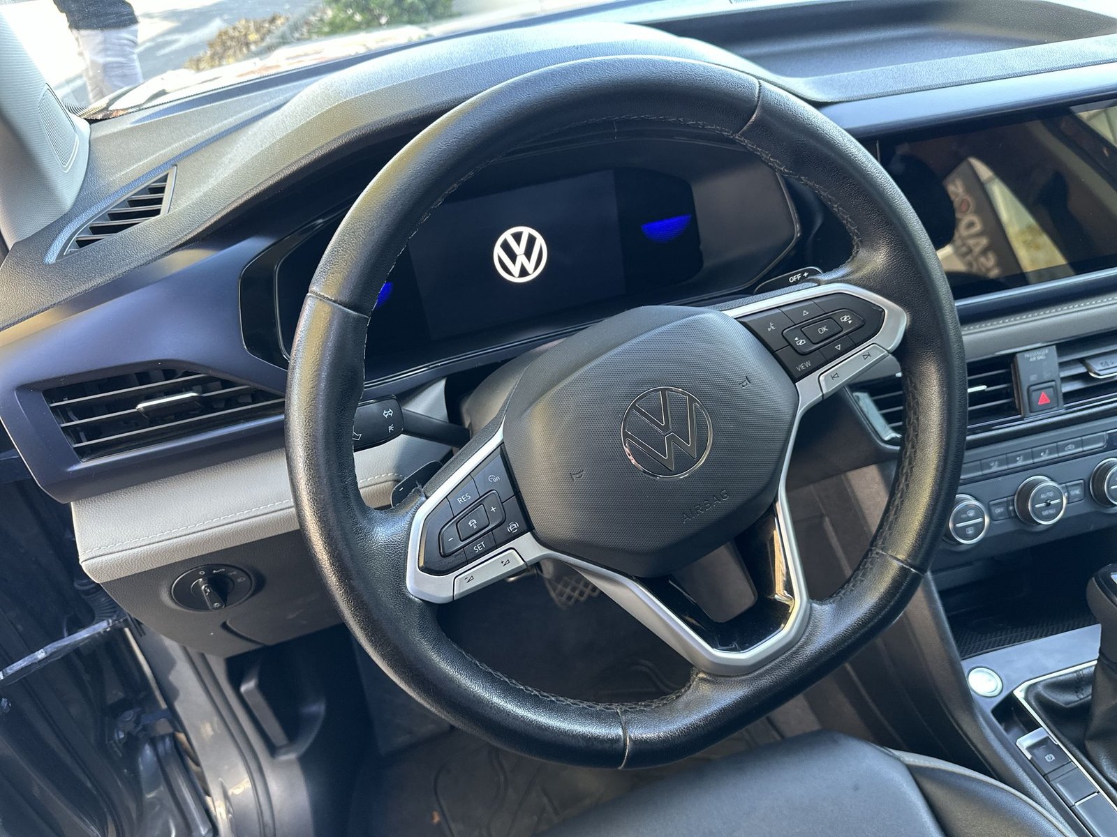 Volkswagen TAOS TSI 1.4 AT 2023 - Imagen 18 de 20