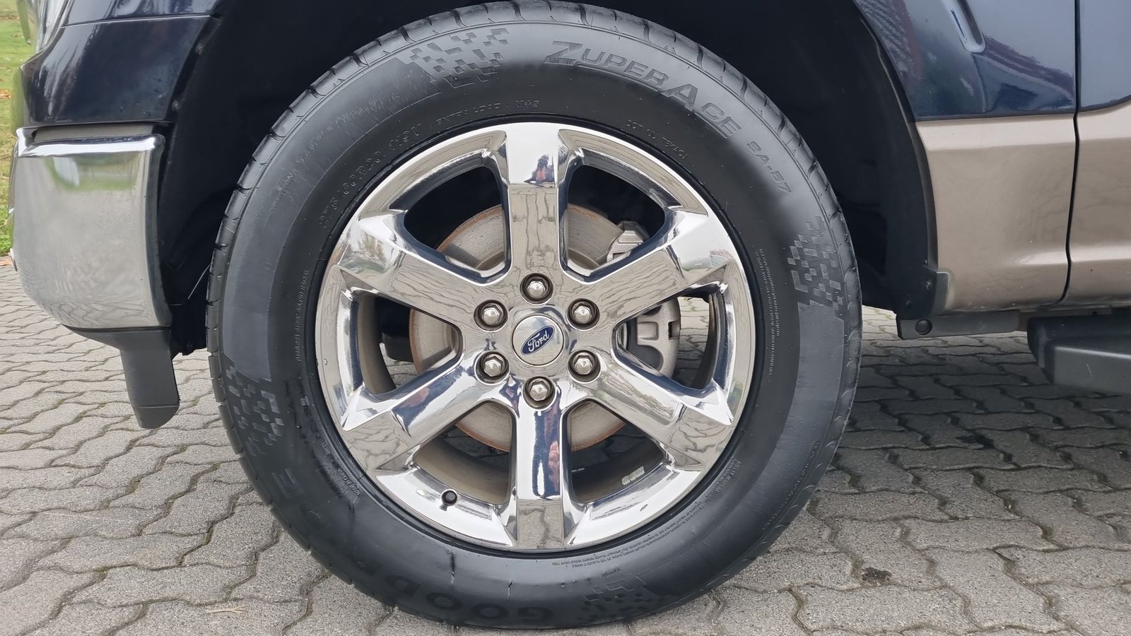 Ford F-150 F150 LARIAT LUXURY 4X4 5.0L AUT 2023 - Imagen 14 de 20