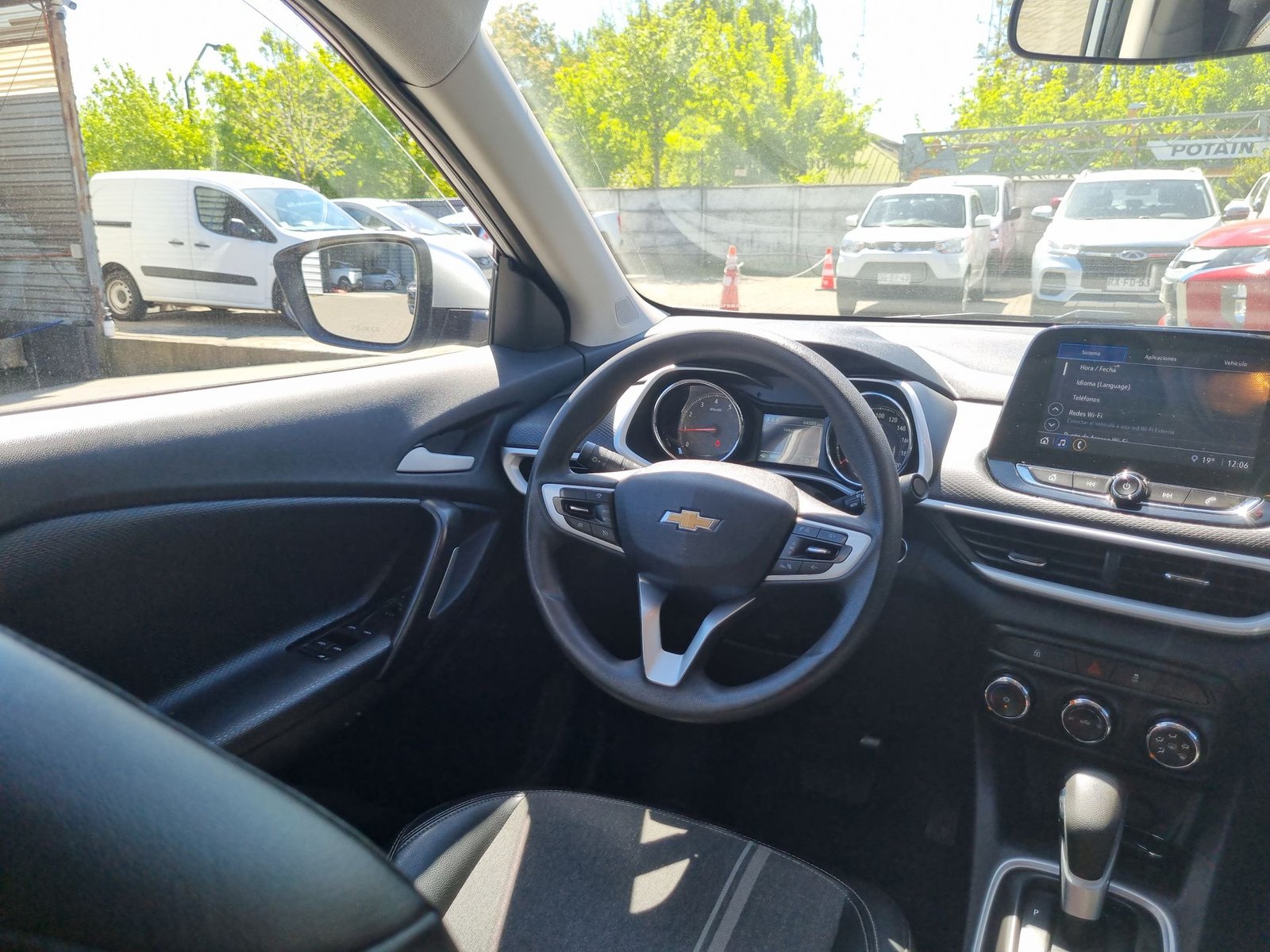 Chevrolet TRACKER 1.2T AUT 2021 - Imagen 15 de 20