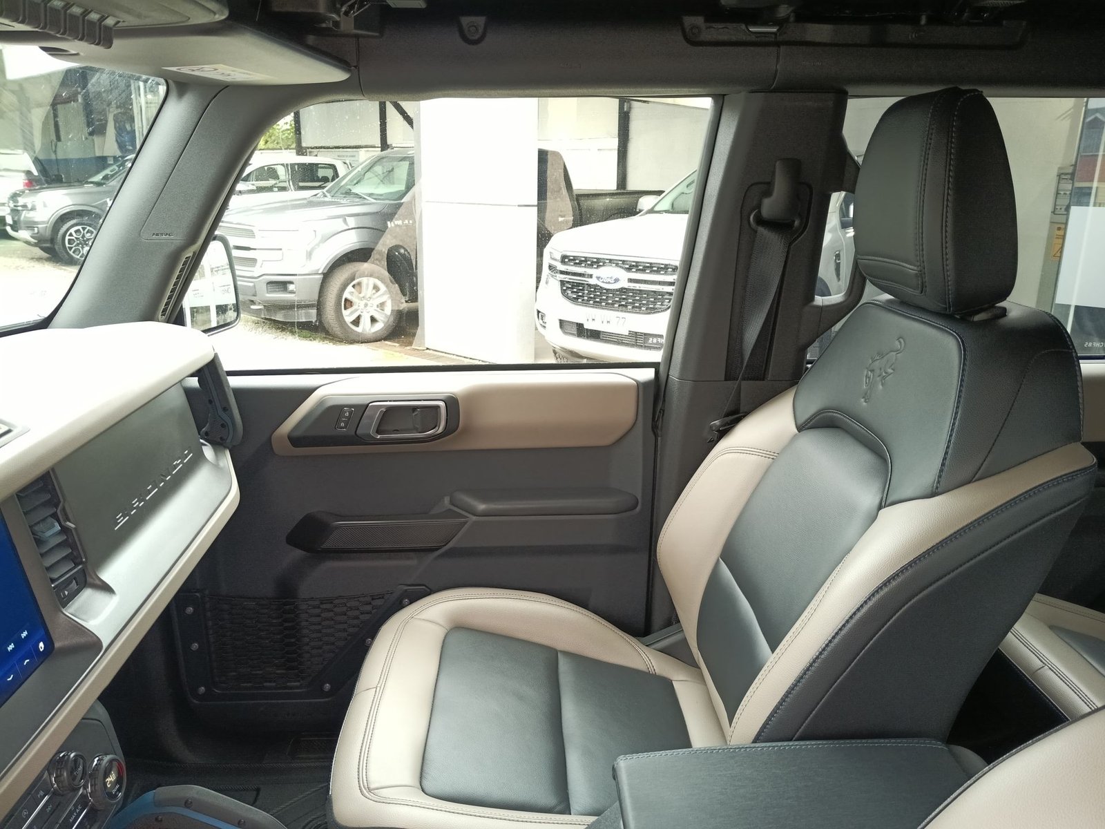 Ford BRONCO WILDTRAK 4X4 2.7 AUT 2025 - Imagen 11 de 20