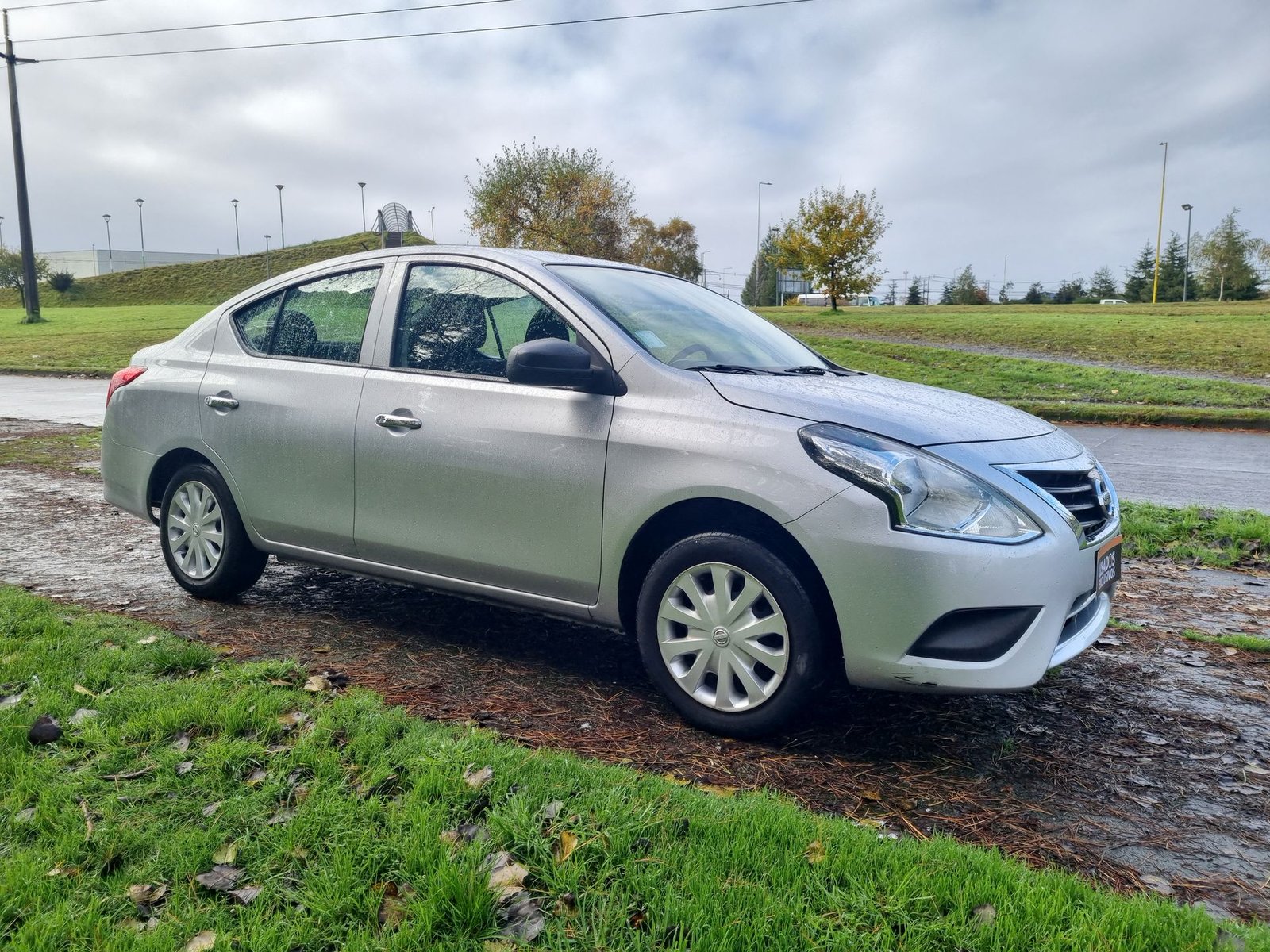 Nissan VERSA SEDAN 1.6 2021 - Imagen 7 de 20
