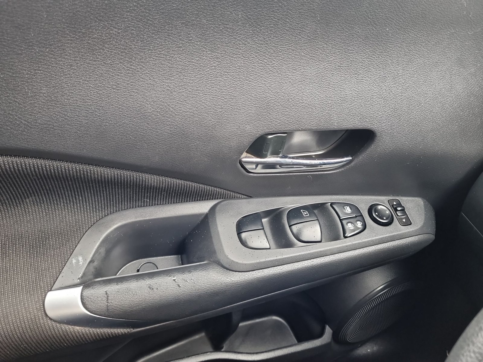 Nissan KICKS 1.6 2023 - Imagen 19 de 20