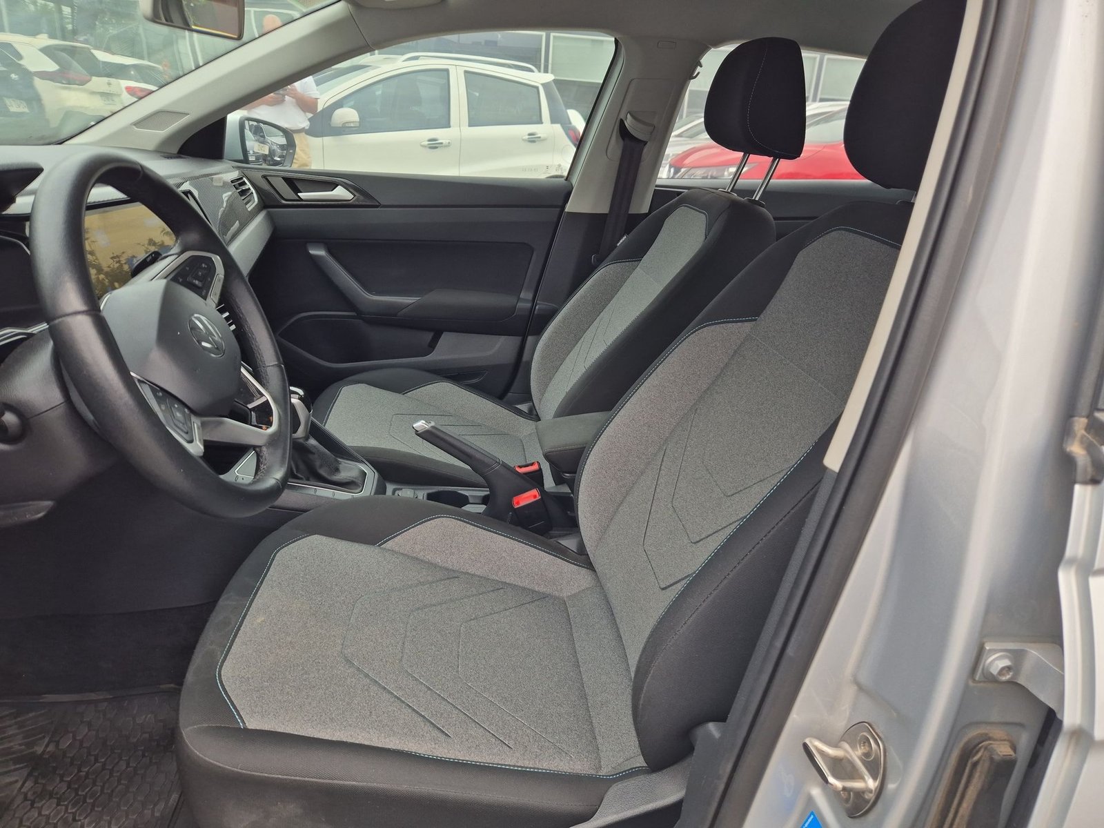 Volkswagen VIRTUS TSI 1.0 AUT 2024 - Imagen 15 de 20