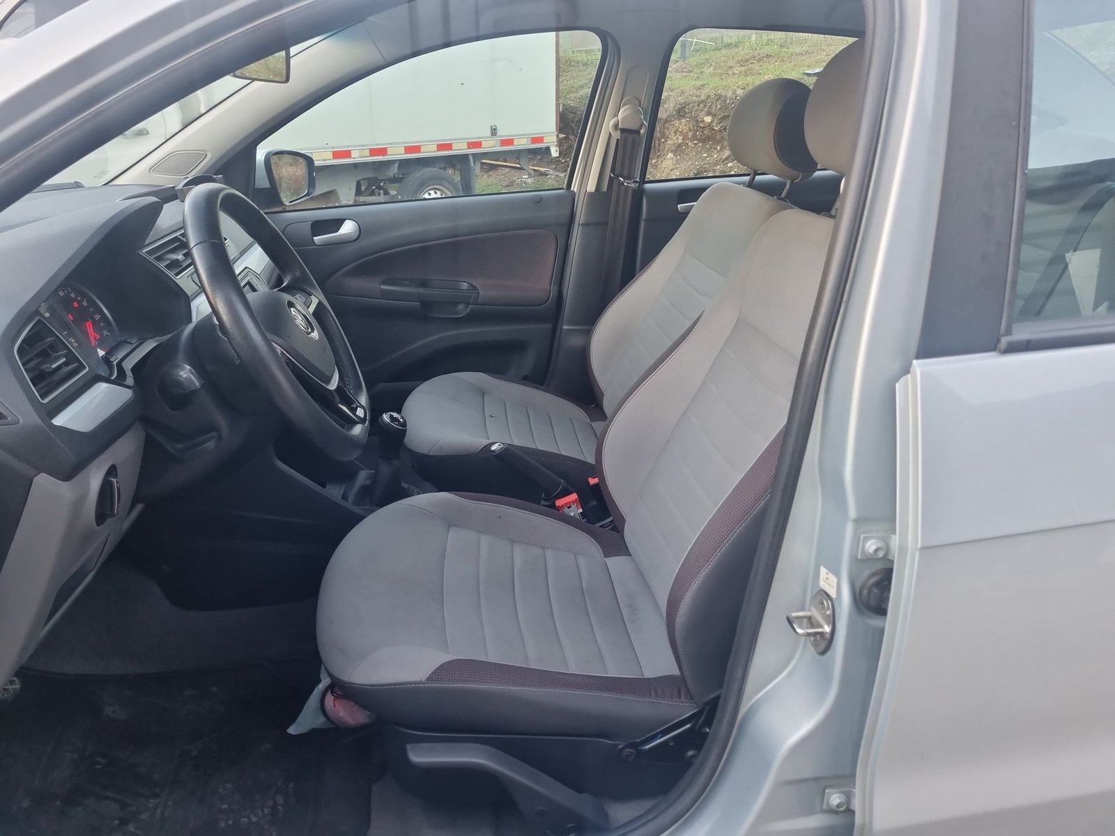 Volkswagen VOYAGE 1.6 2022 - Imagen 17 de 20