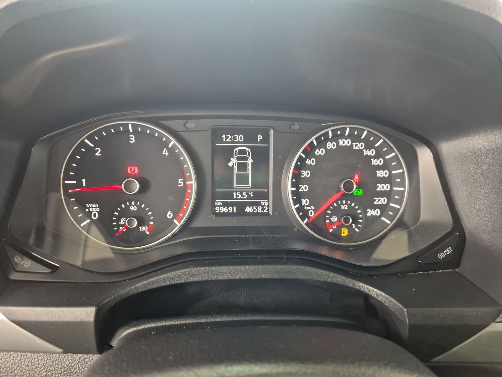 Volkswagen AMAROK HIGHLINE 4X4 2.0 AUT 2021 - Imagen 19 de 20