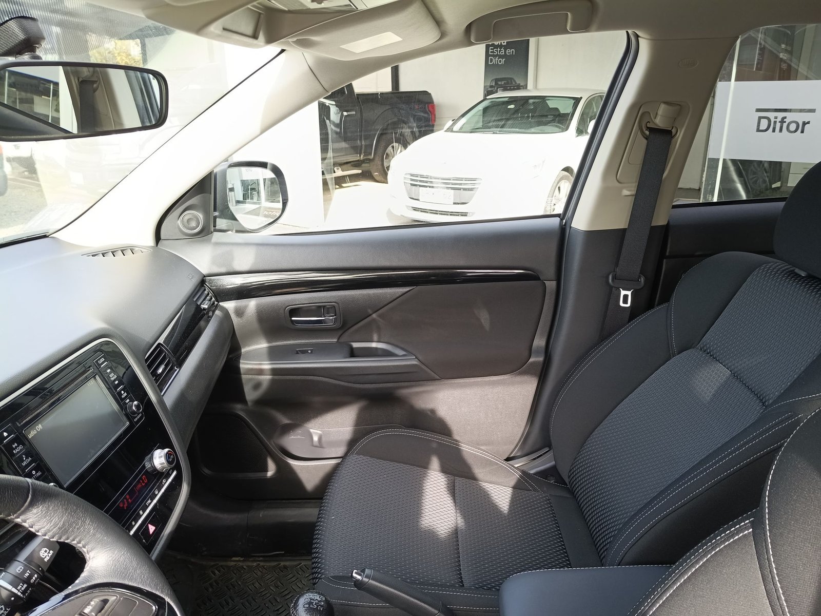 Mitsubishi OUTLANDER 2022 - Imagen 11 de 20
