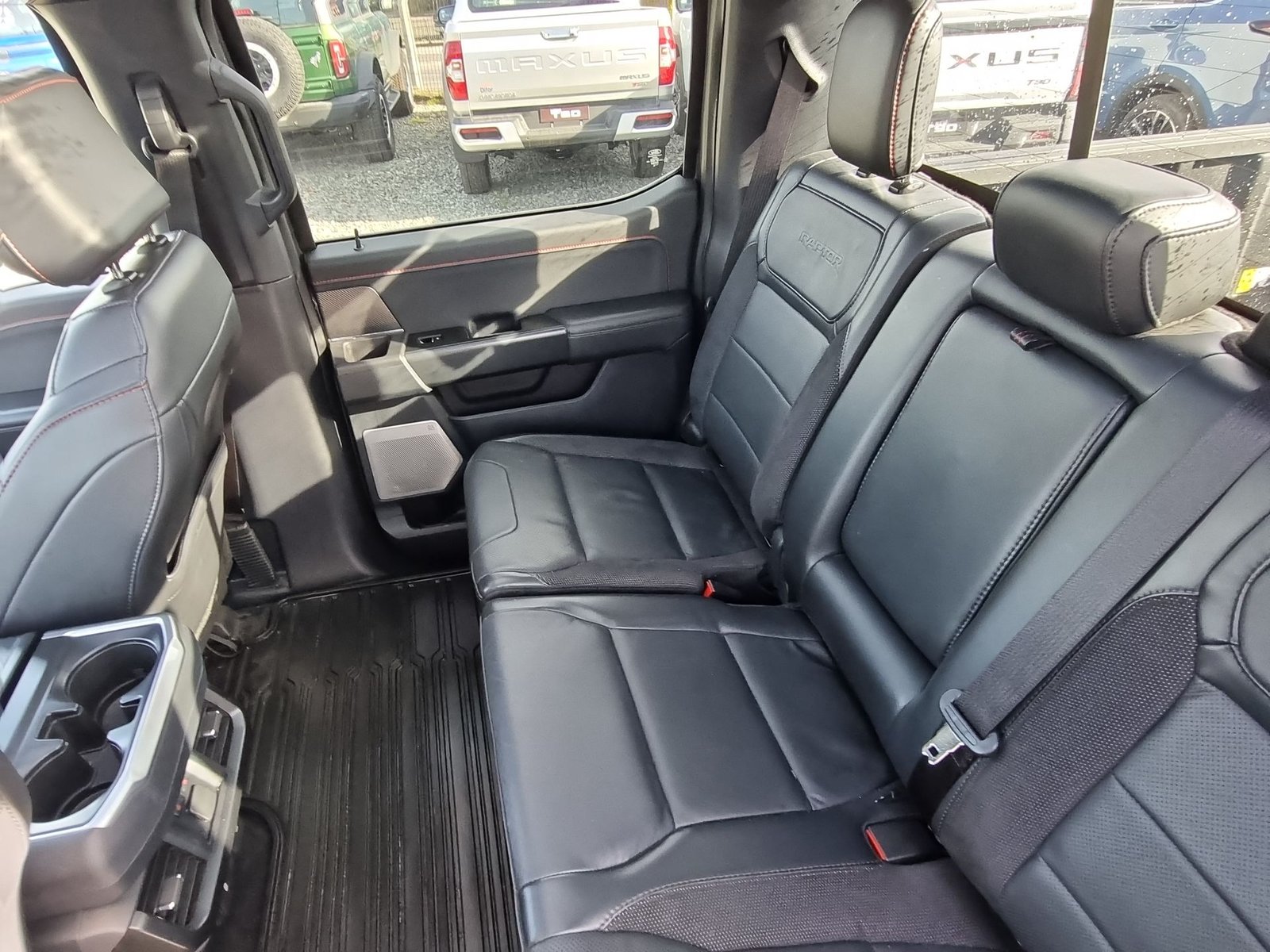 Ford F-150 RAPTOR F150 CC RAPTOR 4X4 3.5 AUT 2025 - Imagen 12 de 15