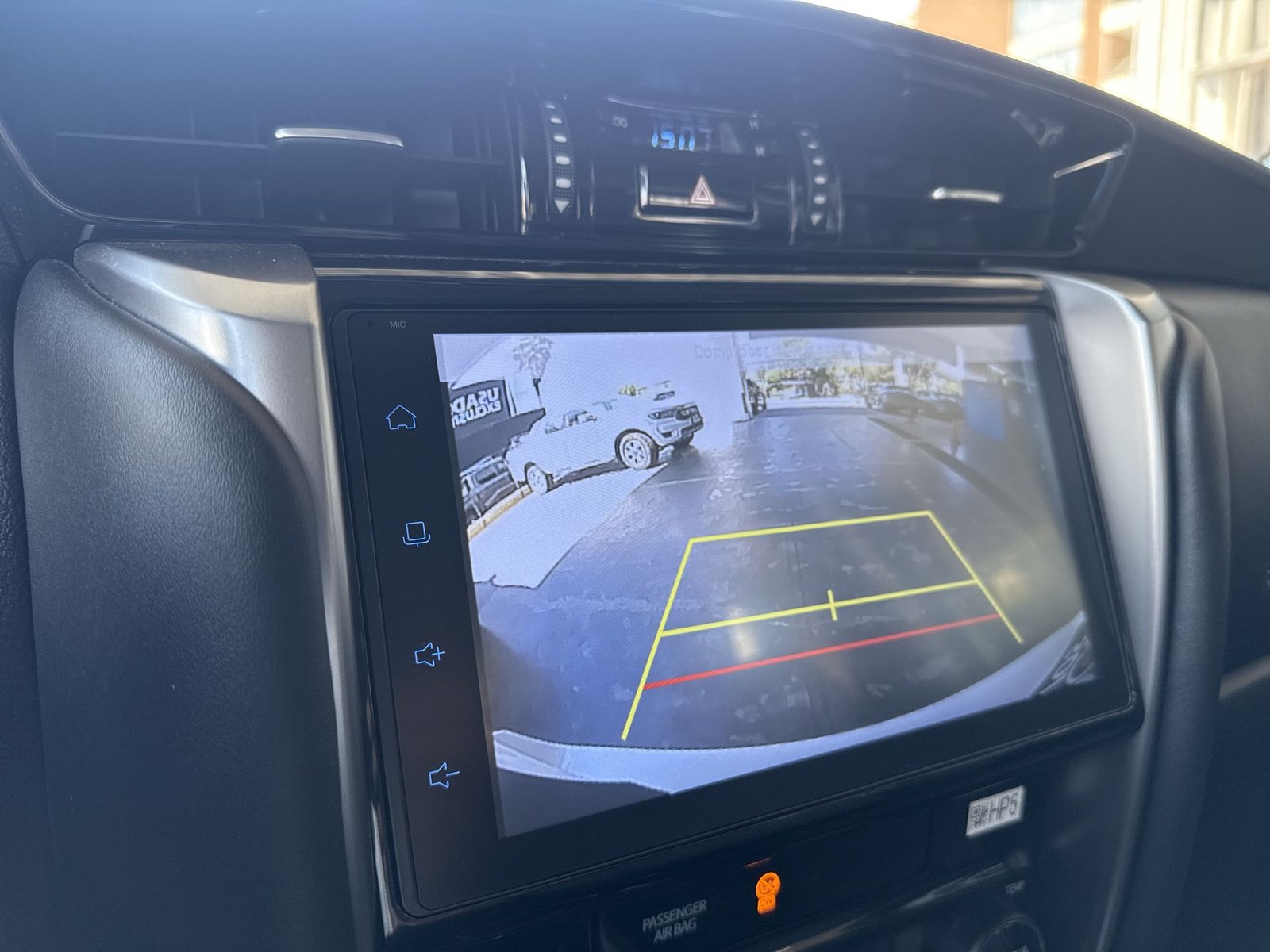 Toyota FORTUNER SRV 2.7 AUT 2023 - Imagen 17 de 20
