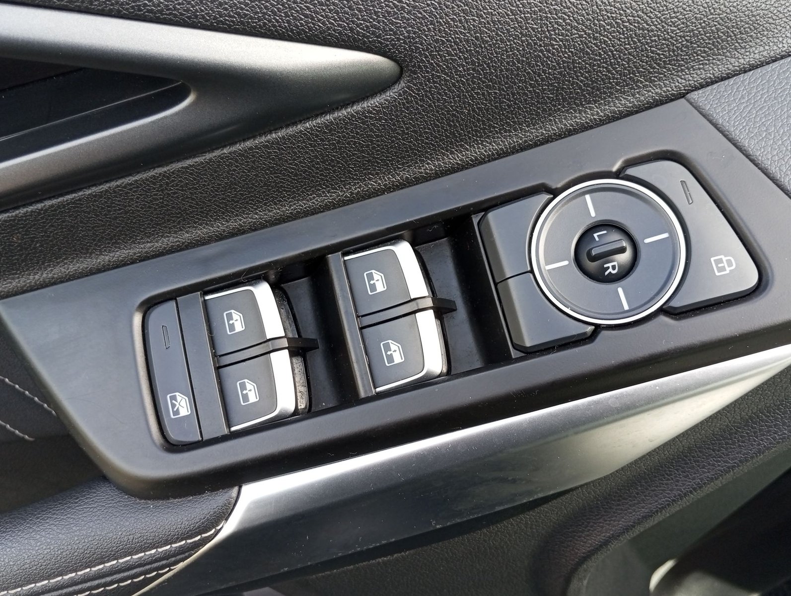 Ford TERRITORY 1.5 AUT 2023 - Imagen 18 de 20