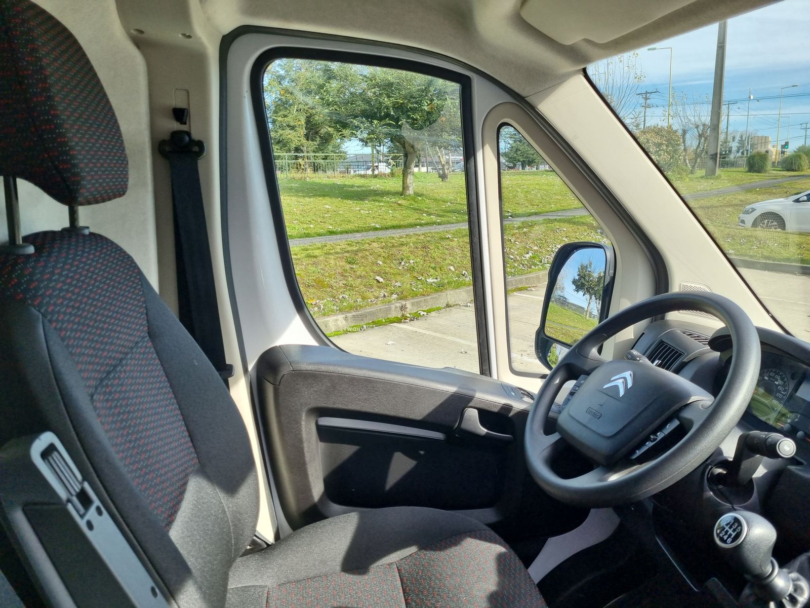 Citroen JUMPER L2H2 BLUEHDI 165 2.2 2025 - Imagen 18 de 20