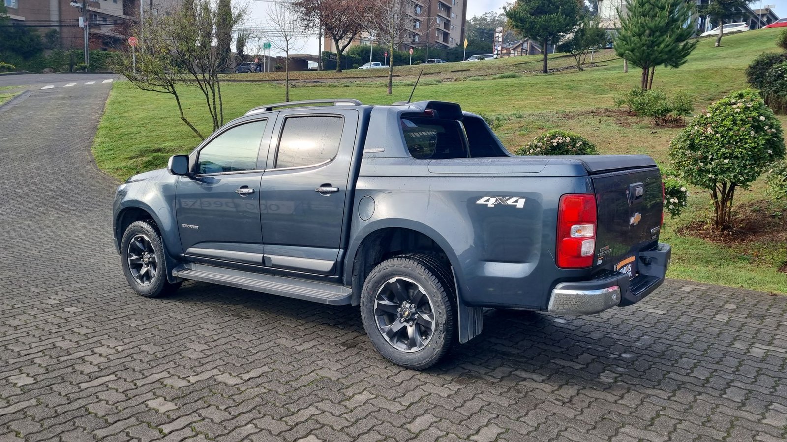 Chevrolet COLORADO DCAB 4X4 2.8 AT 2023 - Imagen 7 de 15