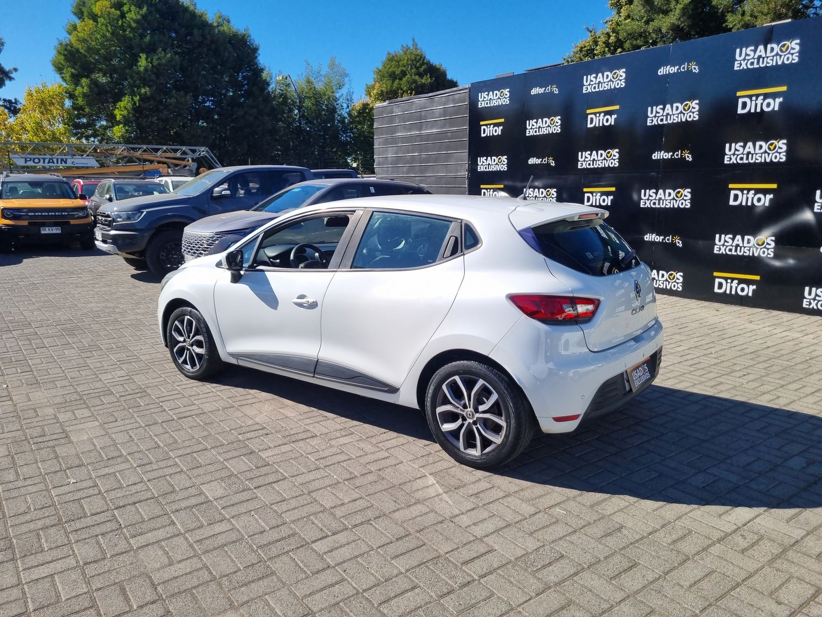 Renault CLIO HB EXPRESSION 1.2 2017 - Imagen 6 de 20