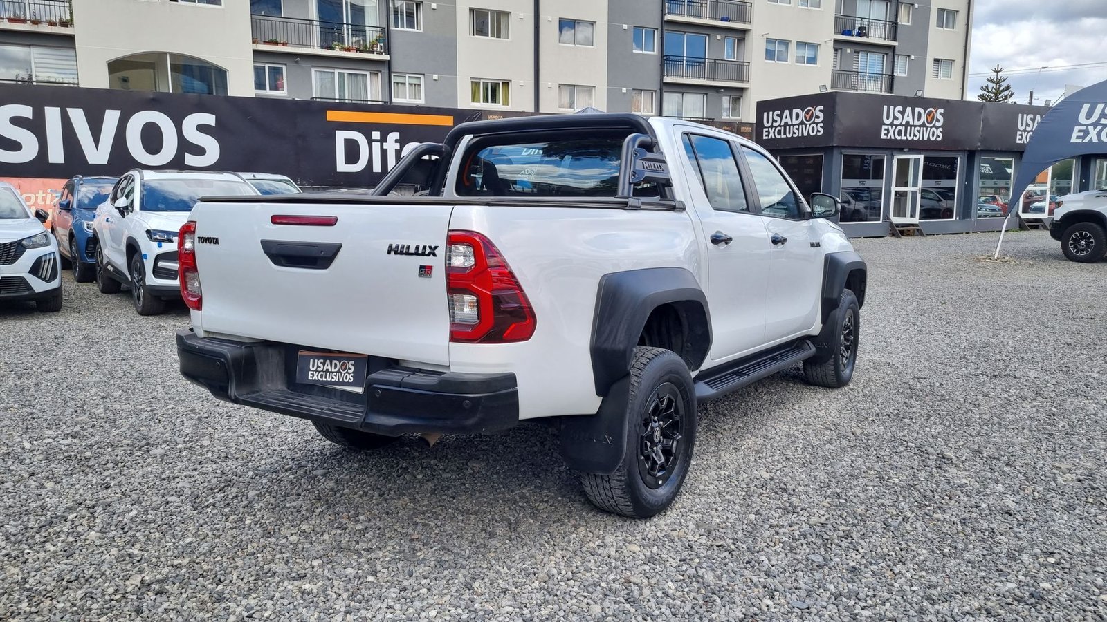 Toyota HILUX DC 4X4 2.8 AUT 2024 - Imagen 8 de 20