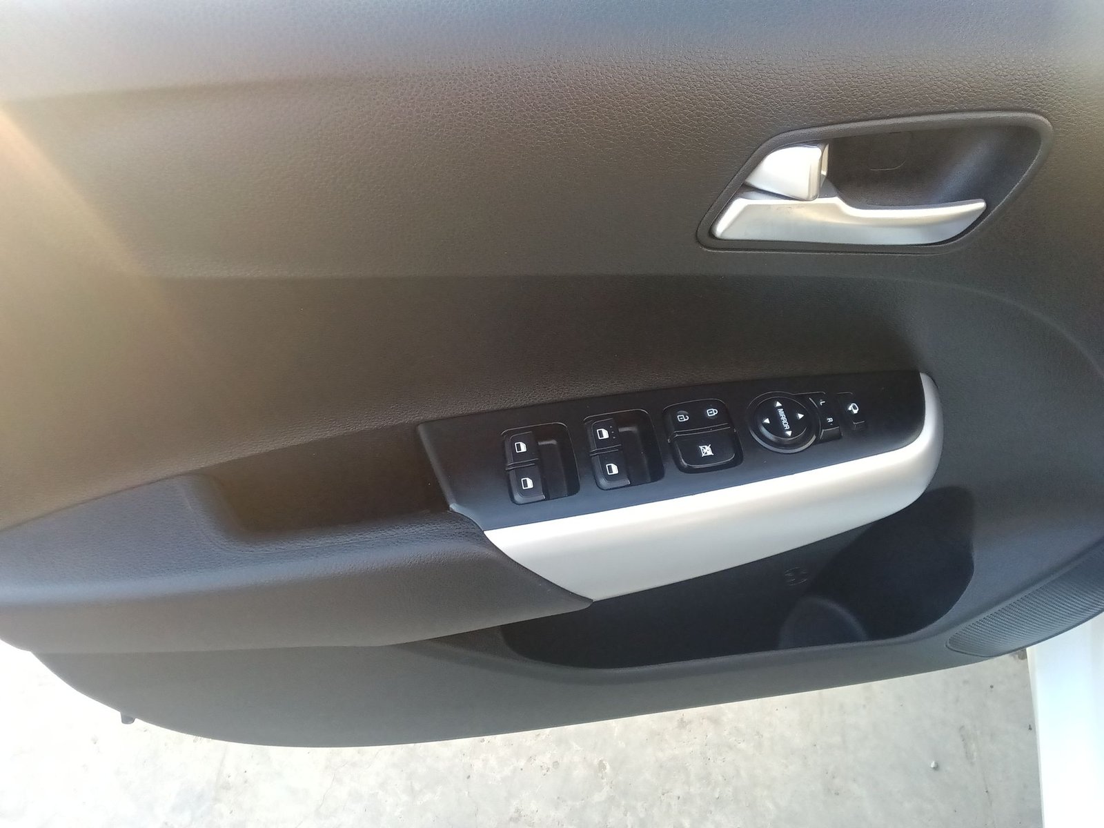 Kia MORNING MPI 1.2 2023 - Imagen 19 de 20