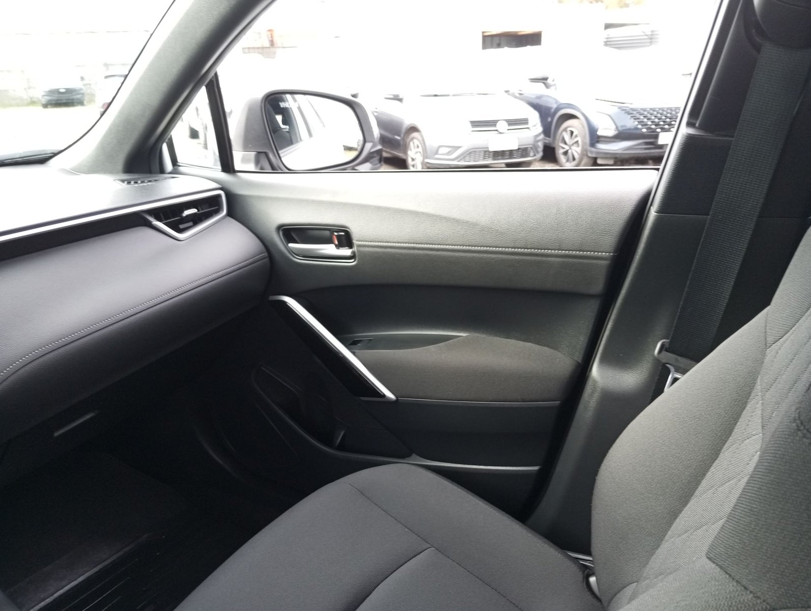 Toyota COROLLA CROSS HEV 1.8 AUT 2025 - Imagen 15 de 20