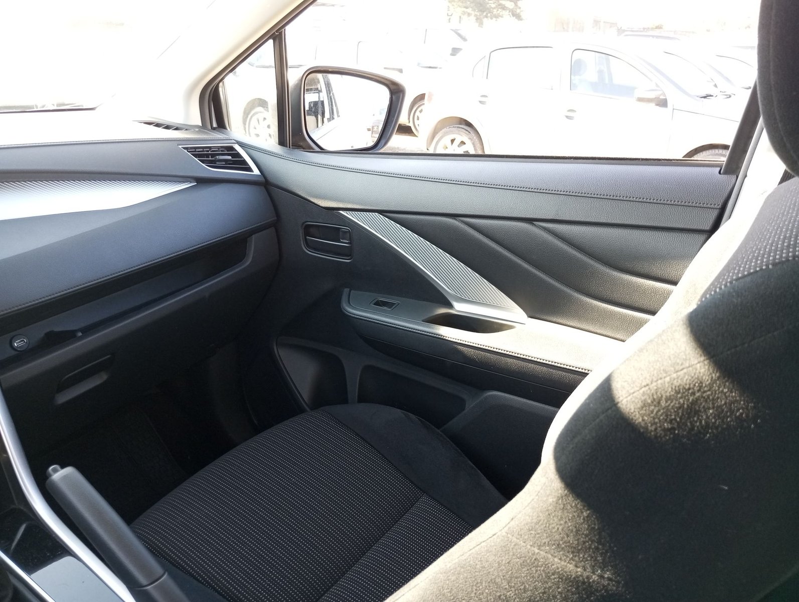 Mitsubishi XPANDER 1.5 2023 - Imagen 15 de 20