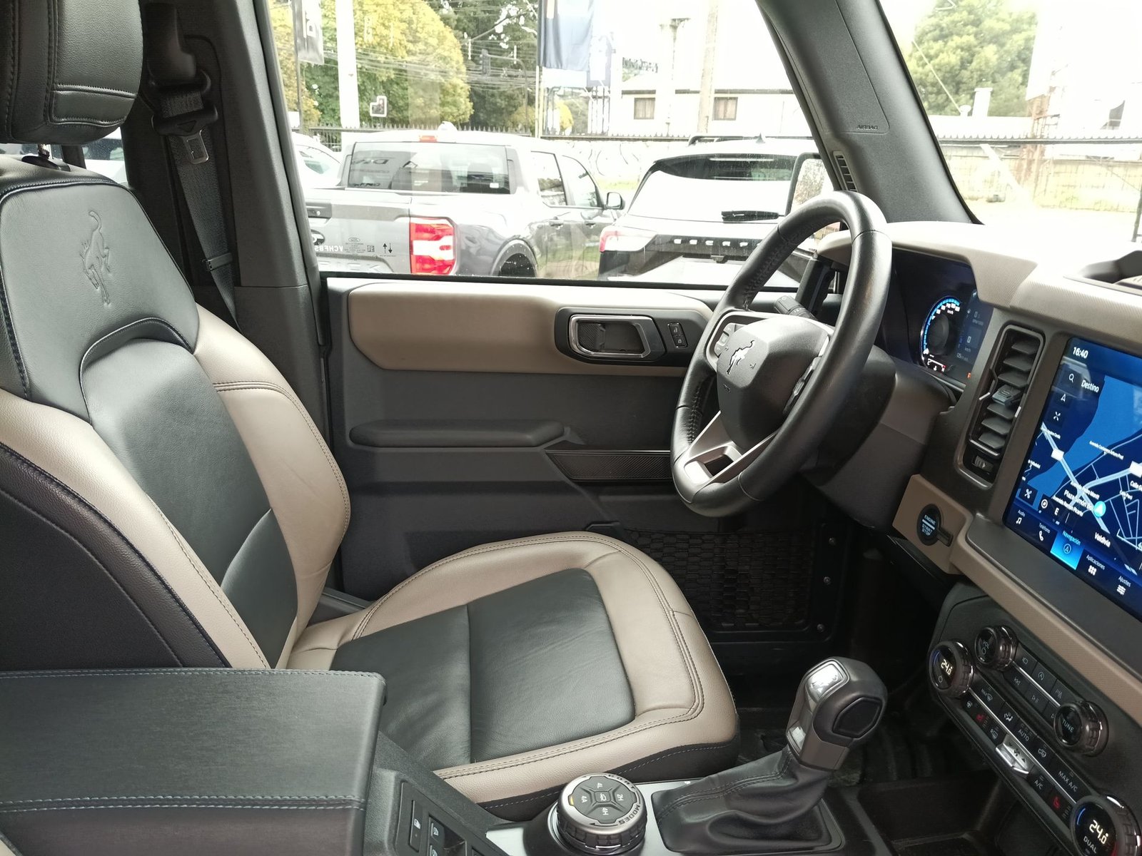 Ford BRONCO WILDTRAK 4X4 2.7 AUT 2025 - Imagen 15 de 20