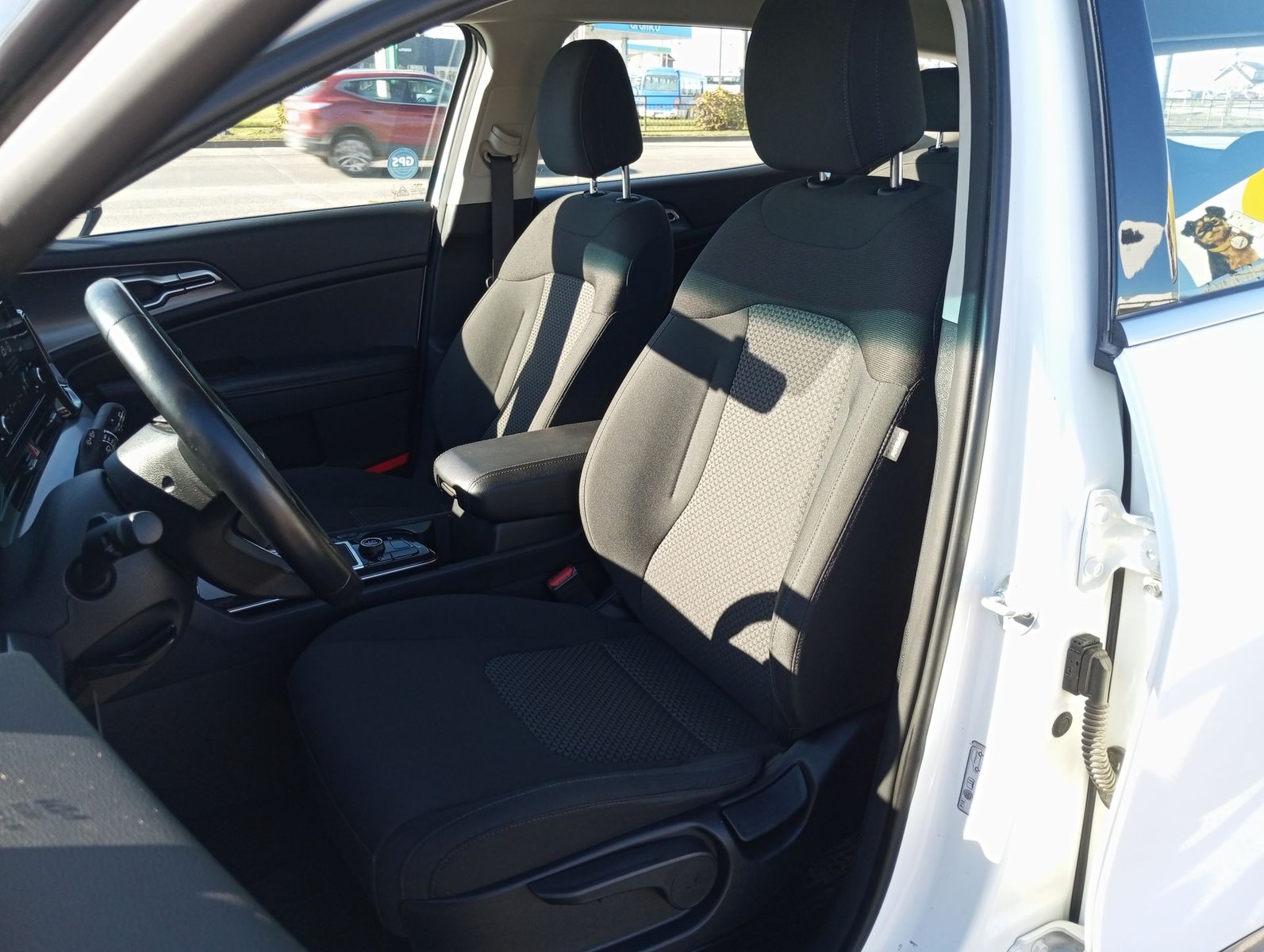 Kia SPORTAGE EX DVGT 4X4 1.6 AUT 2024 - Imagen 17 de 20