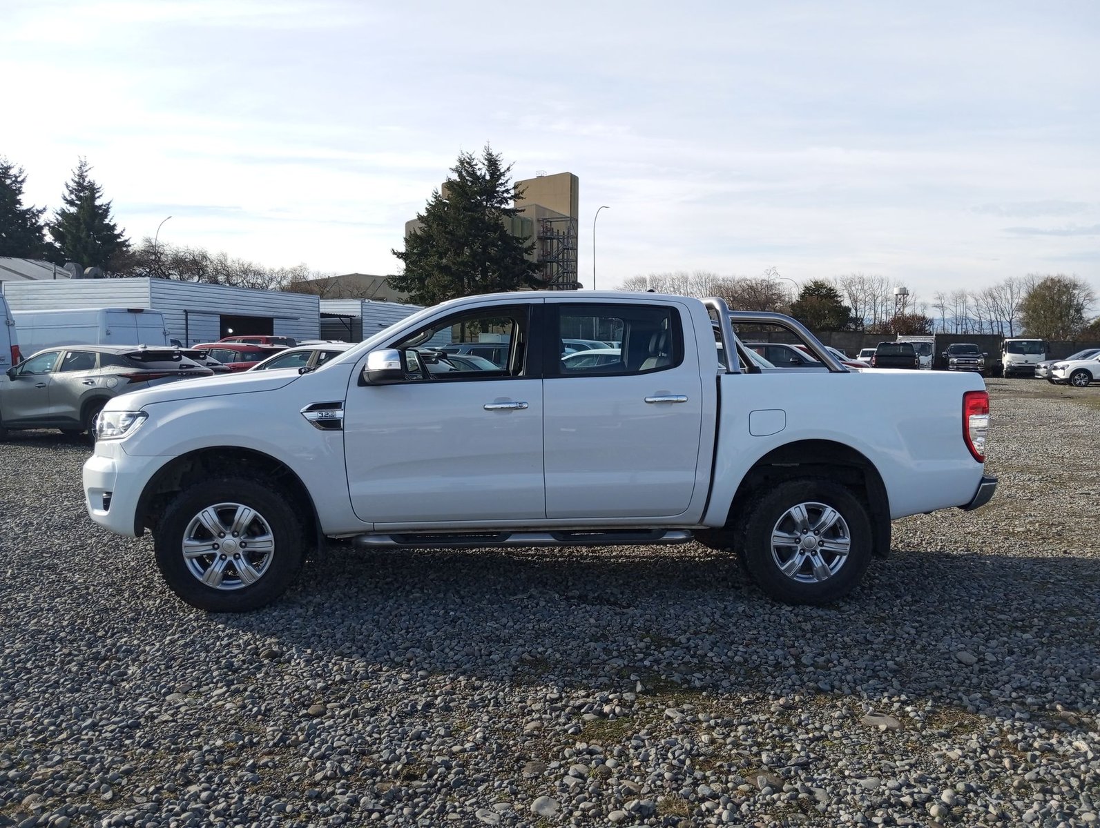 Ford RANGER DCAB XLT 3.2 2023 - Imagen 5 de 15