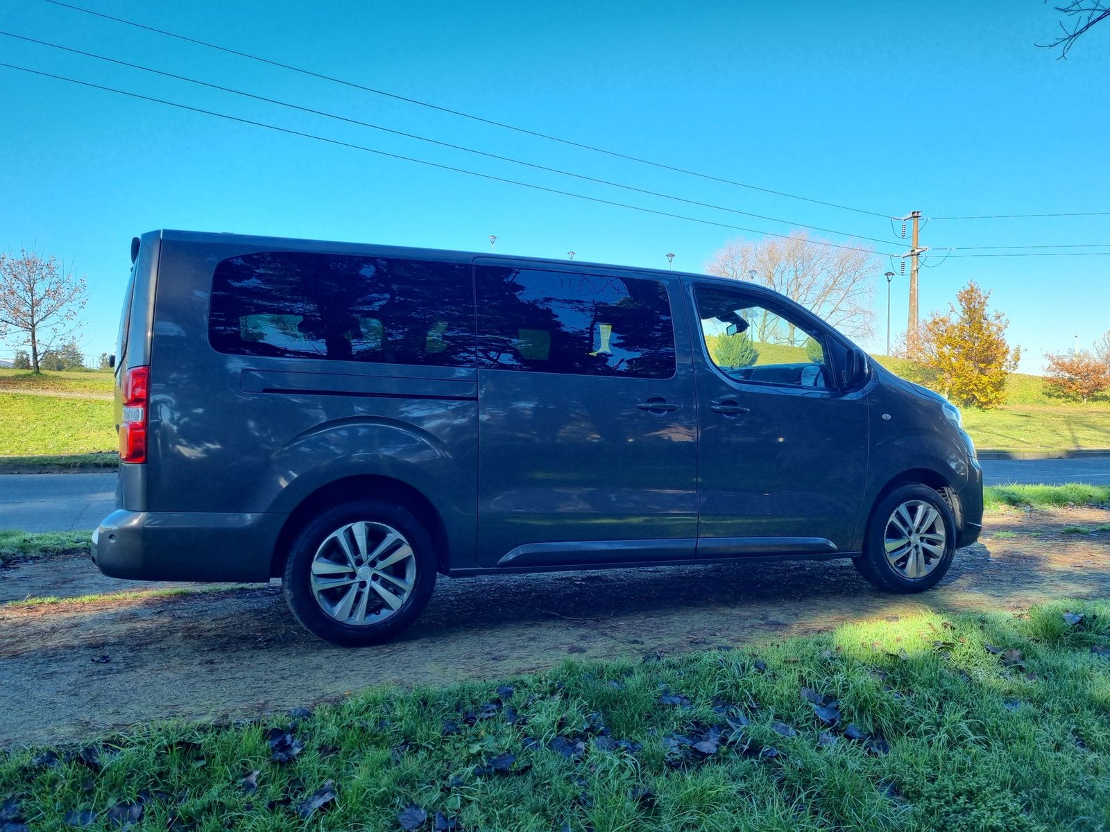 Peugeot TRAVELLER L3 BLUE HDI 150 2.0 2024 - Imagen 4 de 20