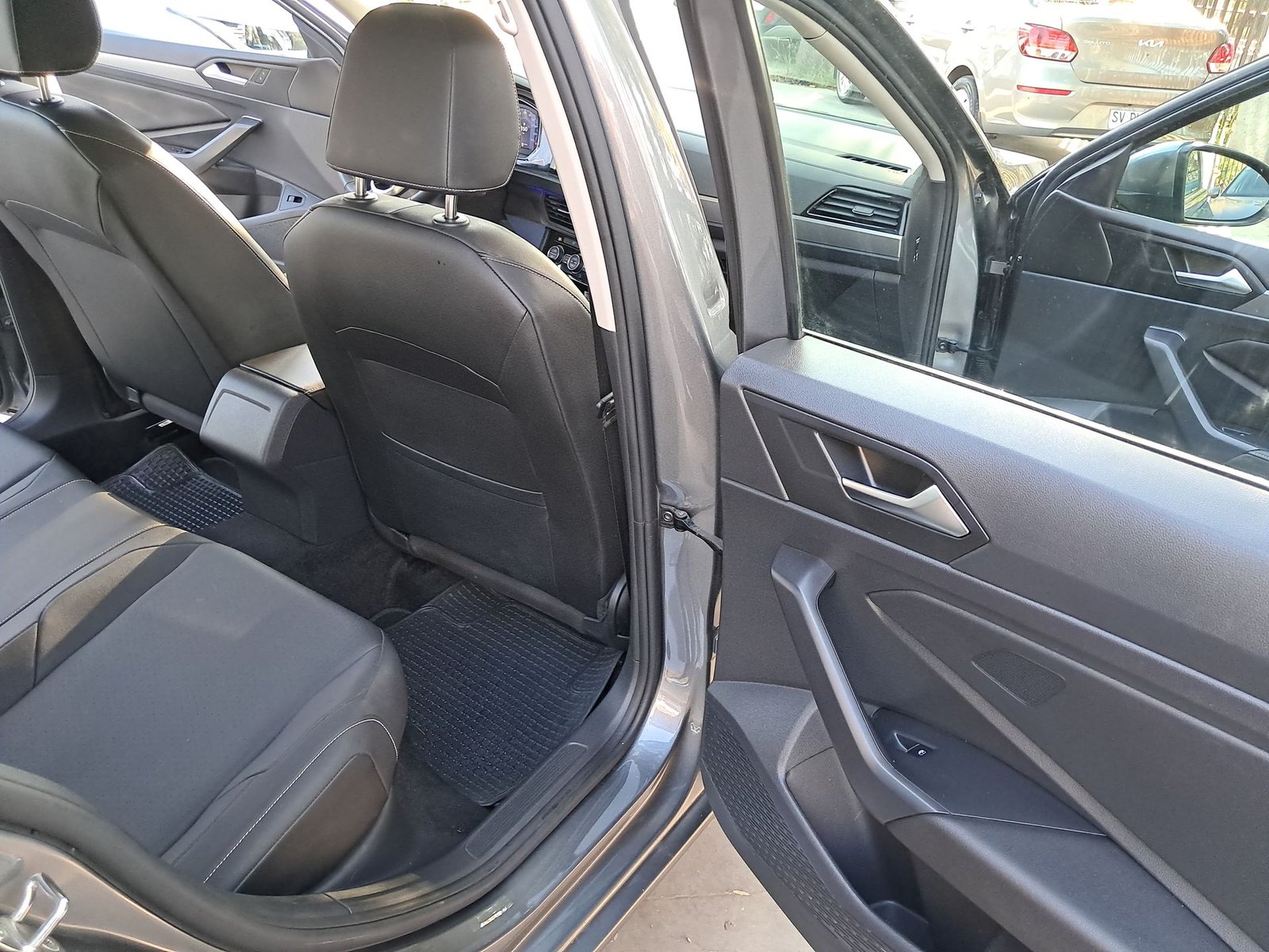 Volkswagen JETTA 4X2 1.4 AUT 2025 - Imagen 12 de 20
