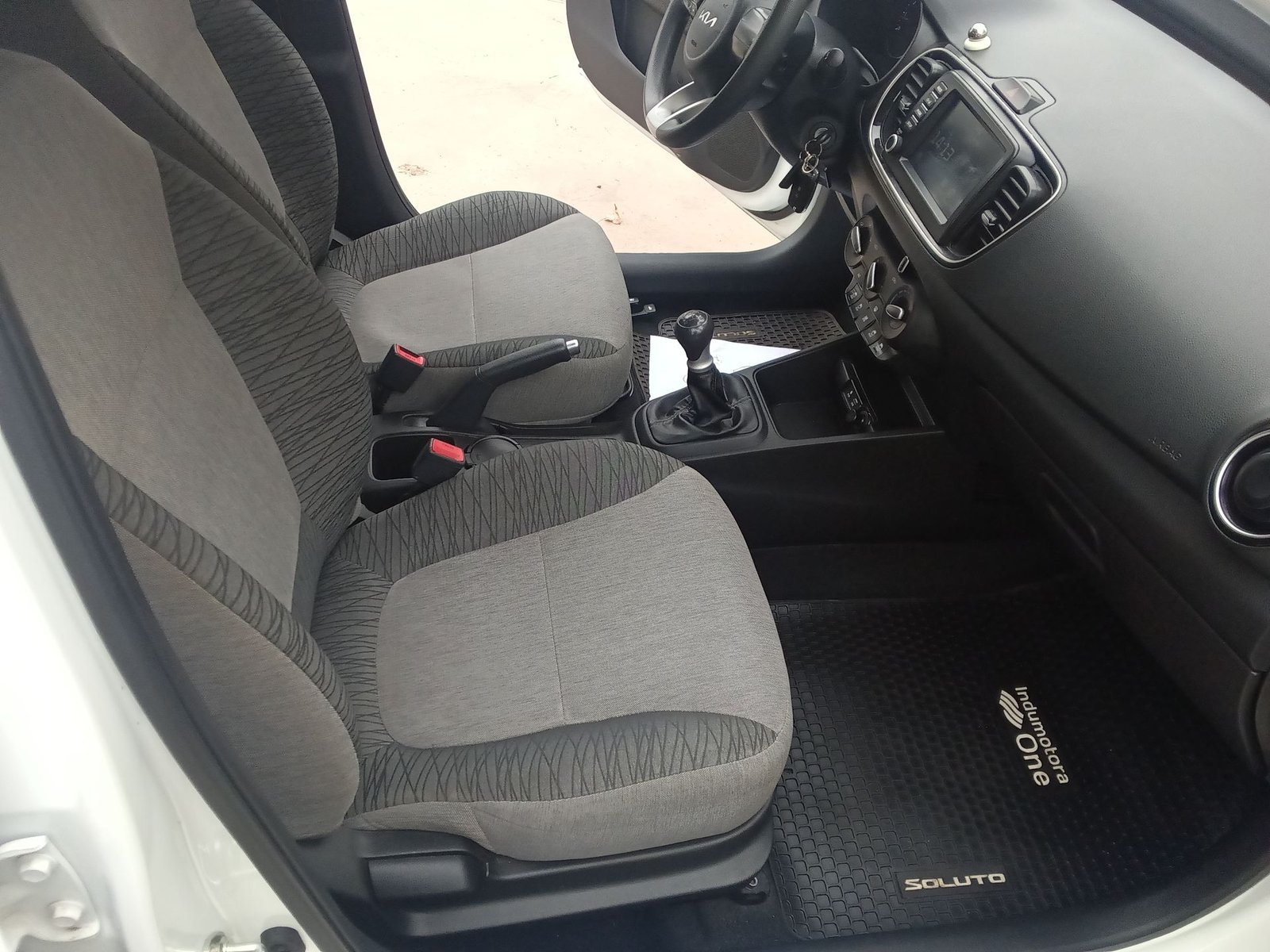 Kia SOLUTO LX 1.4 2022 - Imagen 11 de 15