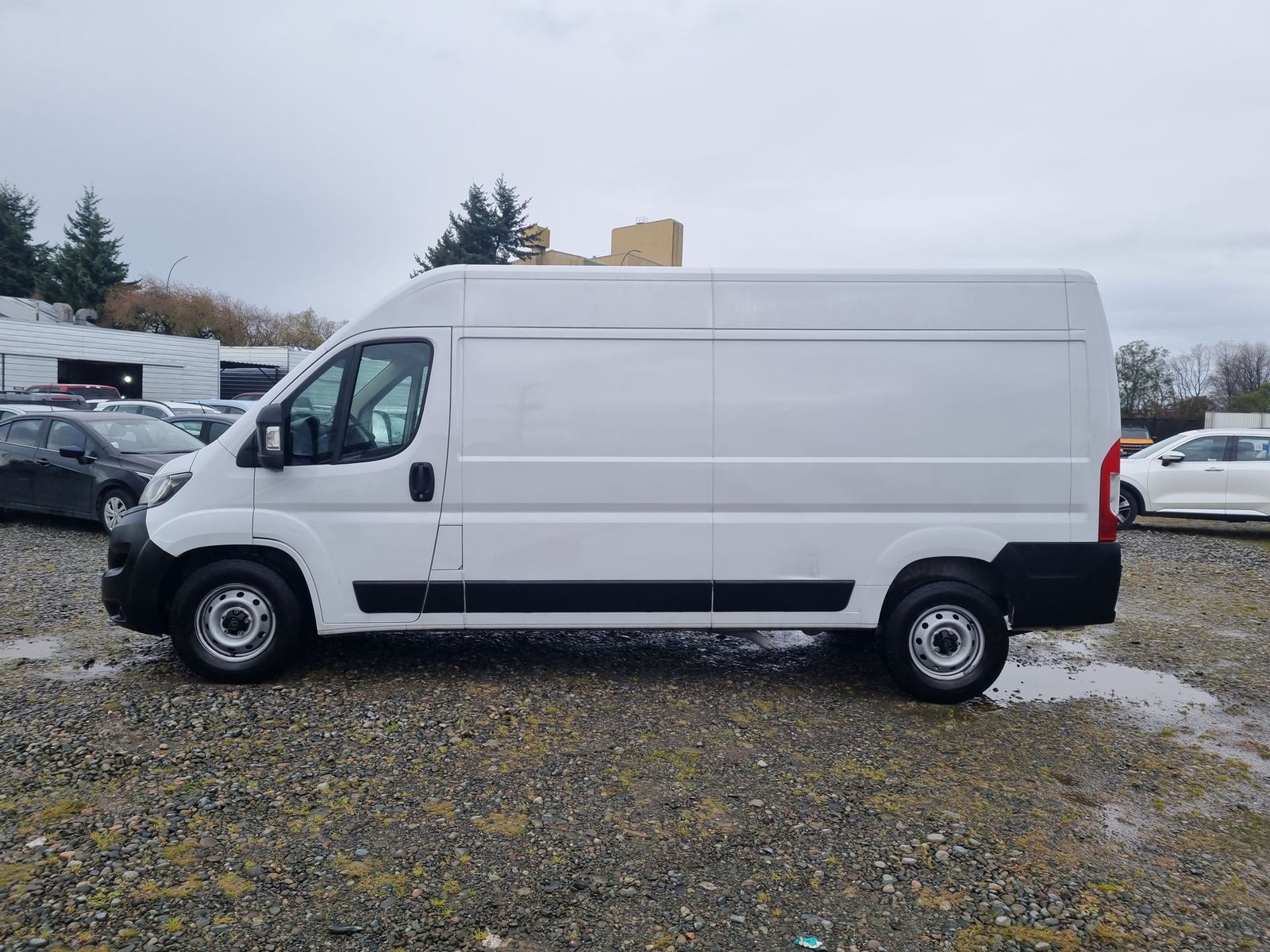 Peugeot BOXER L3H2 BLUEHDI 2.2 2025 - Imagen 13 de 20