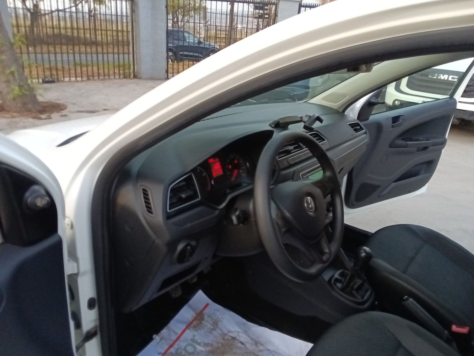 Volkswagen GOL HB 1.6 2022 - Imagen 10 de 15