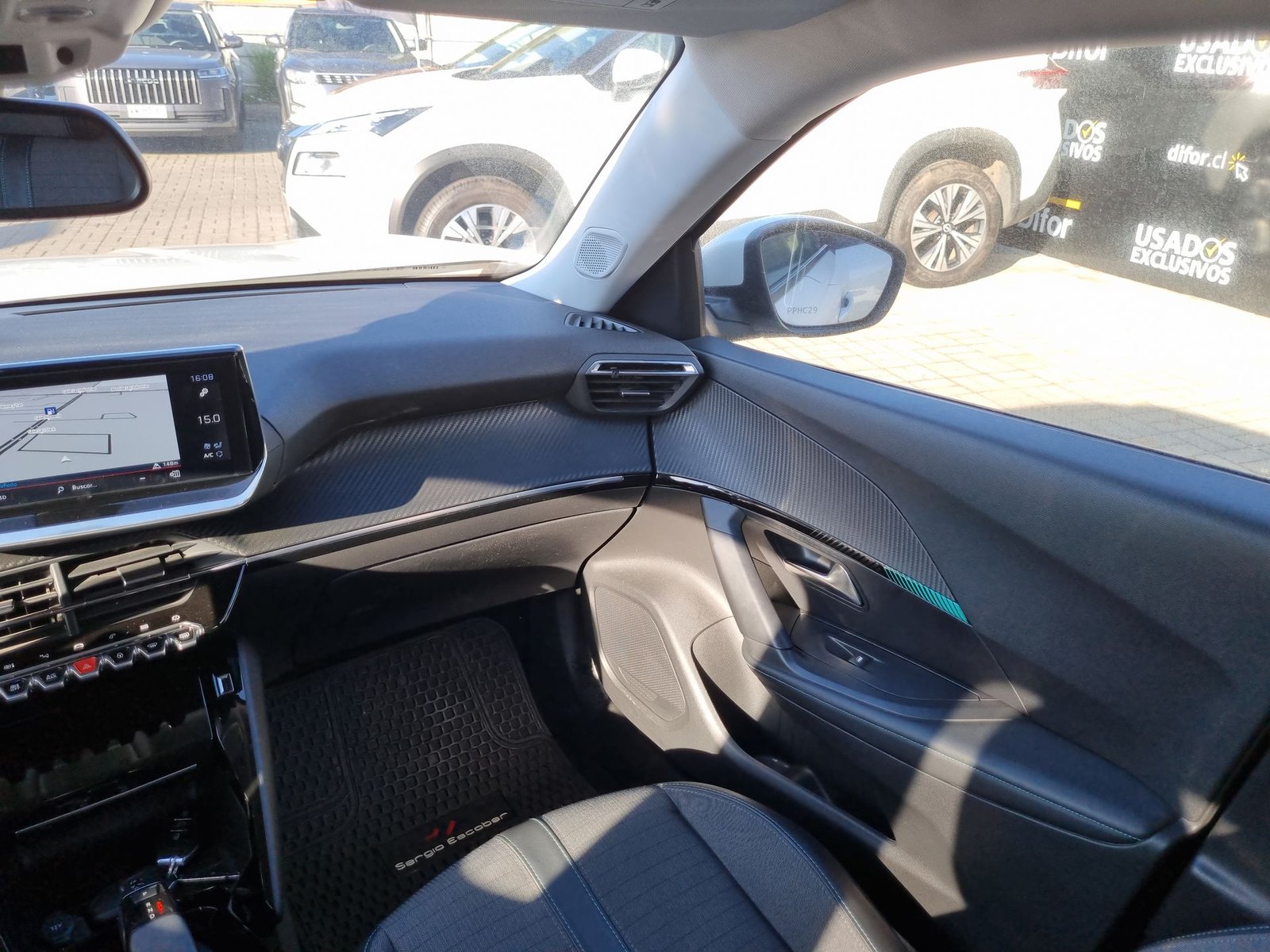 Peugeot 2008 ALLURE 1.2 2021 - Imagen 11 de 20