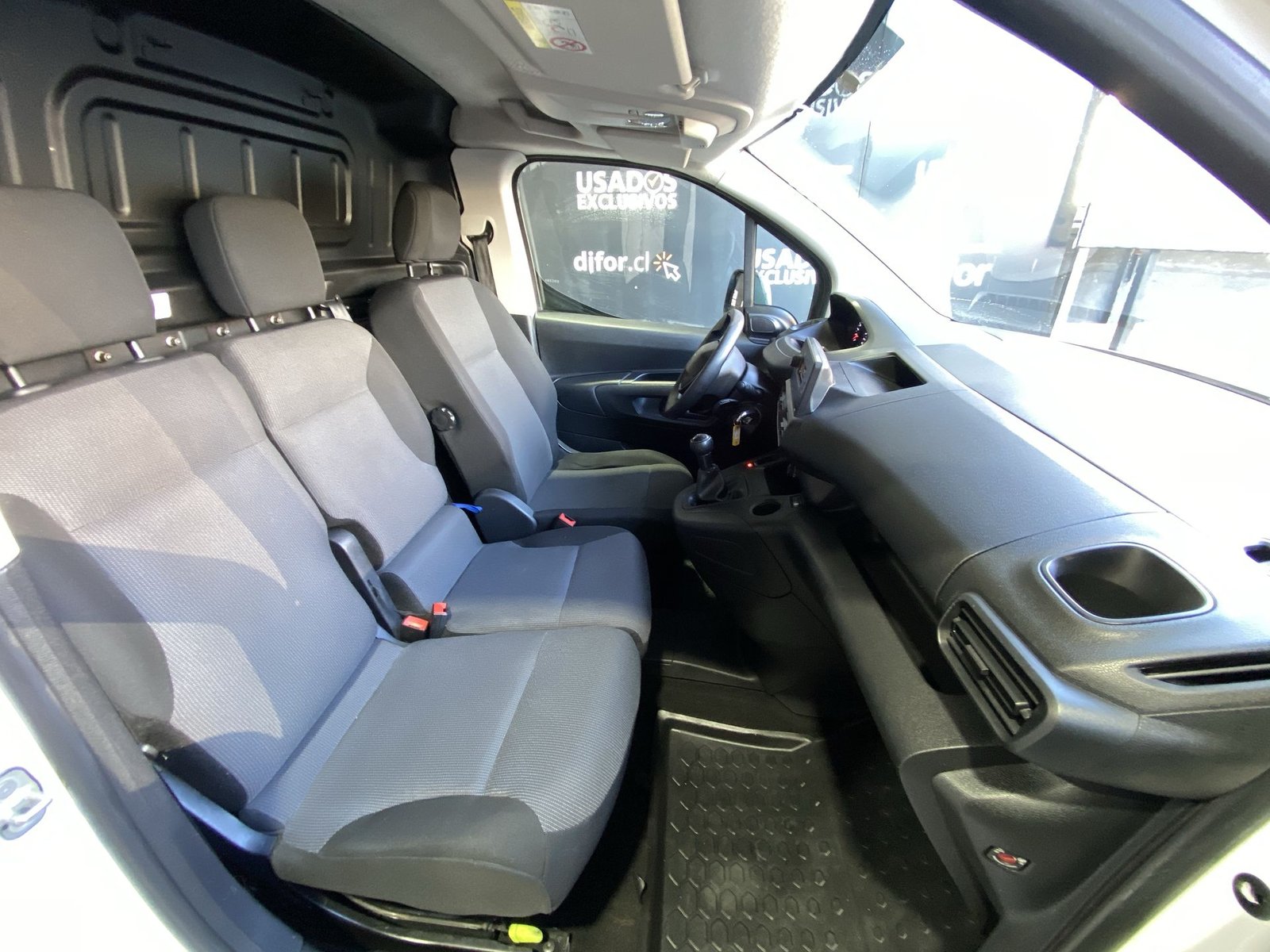 Peugeot PARTNER HDI 92 L1 1.6 2022 - Imagen 19 de 20