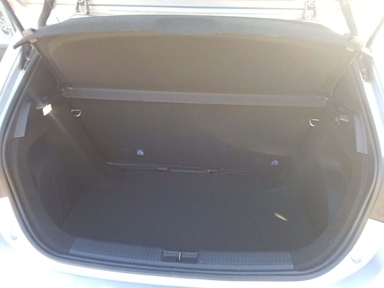 Mg 3 NEW 3 4X2 1.5 AUT 2025 - Imagen 13 de 15