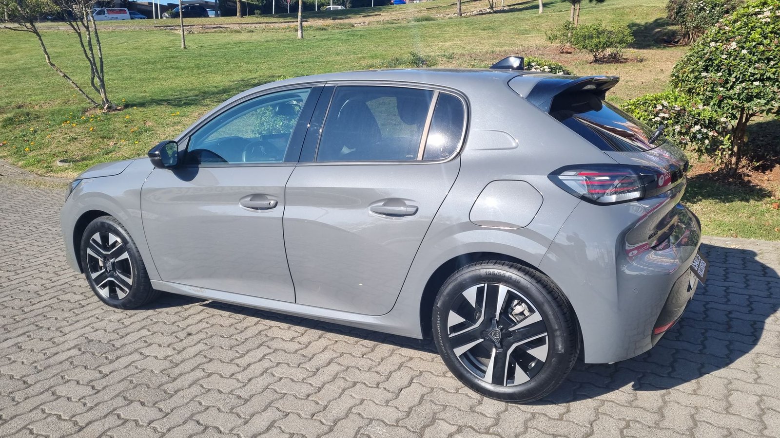 Peugeot 208 ALLURE MHEV 136 EDCT 1.2 AUT 2025 - Imagen 7 de 20
