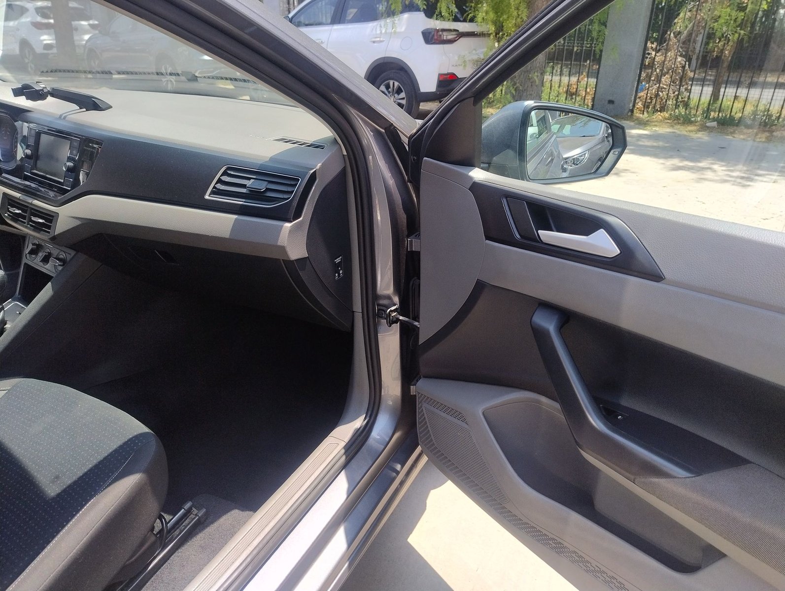 Volkswagen VIRTUS 1.6 AUT 2019 - Imagen 11 de 20