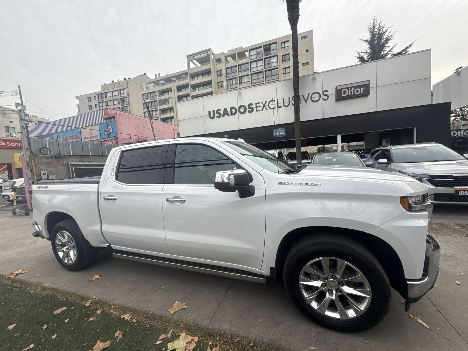 Chevrolet SILVERADO CC DCAB 4X4 5.3 AUT 2020 - Imagen 9 de 15