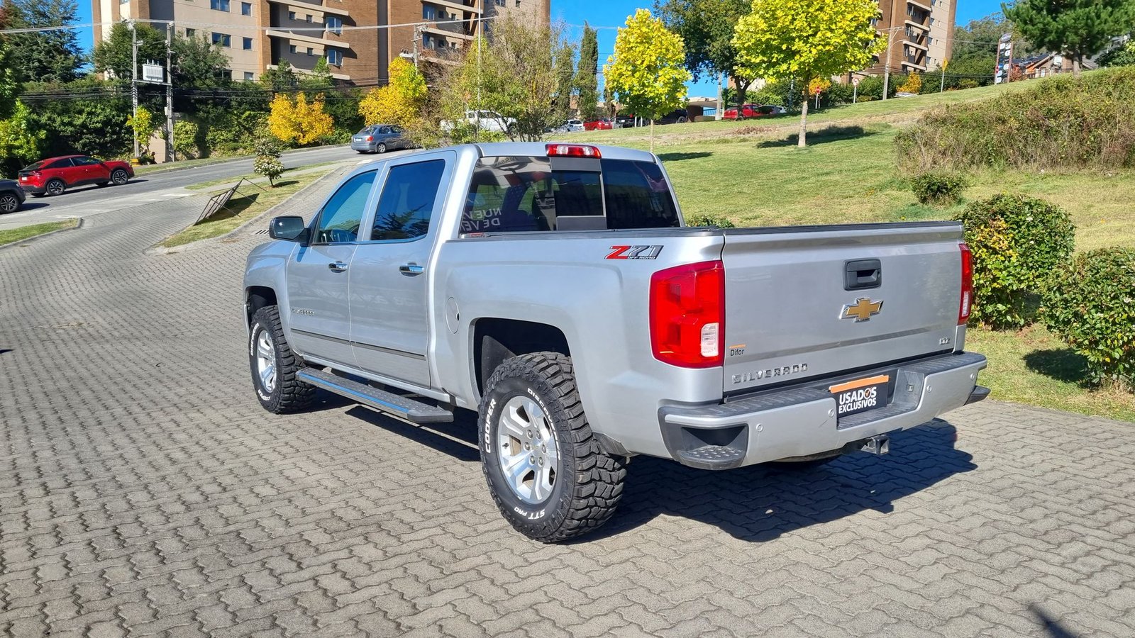 Chevrolet SILVERADO DCAB 4X4 5.3 AUT 2018 - Imagen 8 de 20