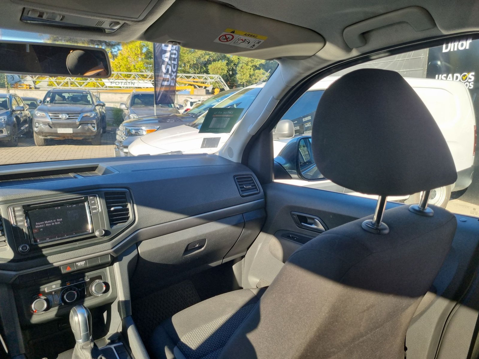 Volkswagen AMAROK 4X4 2.0 AUT 2019 - Imagen 11 de 20