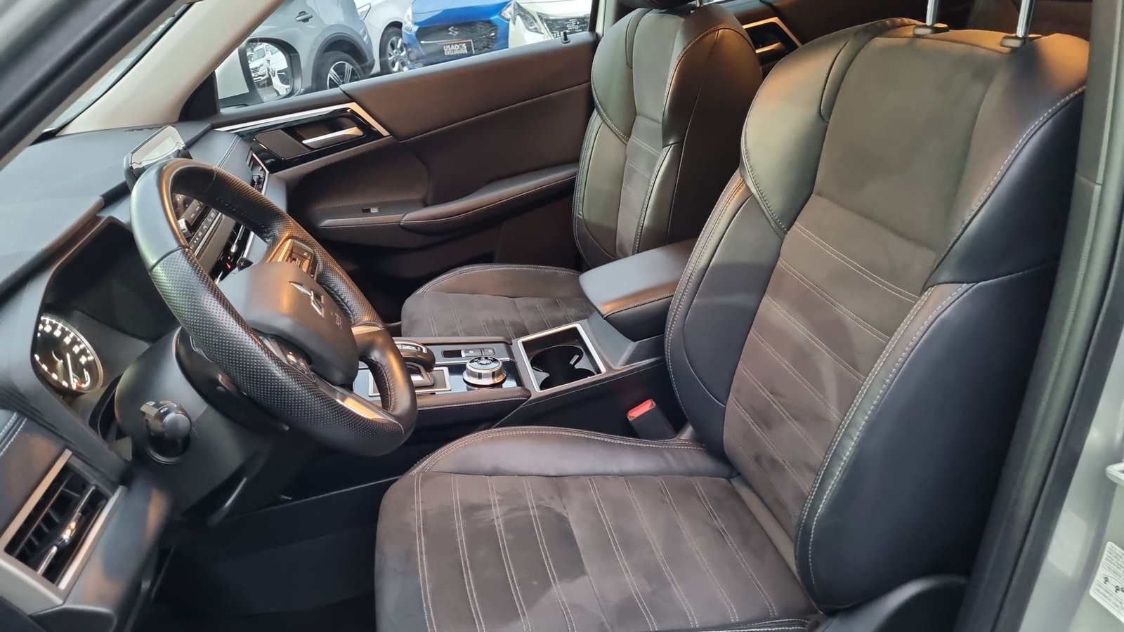 Mitsubishi OUTLANDER 2023 - Imagen 19 de 20