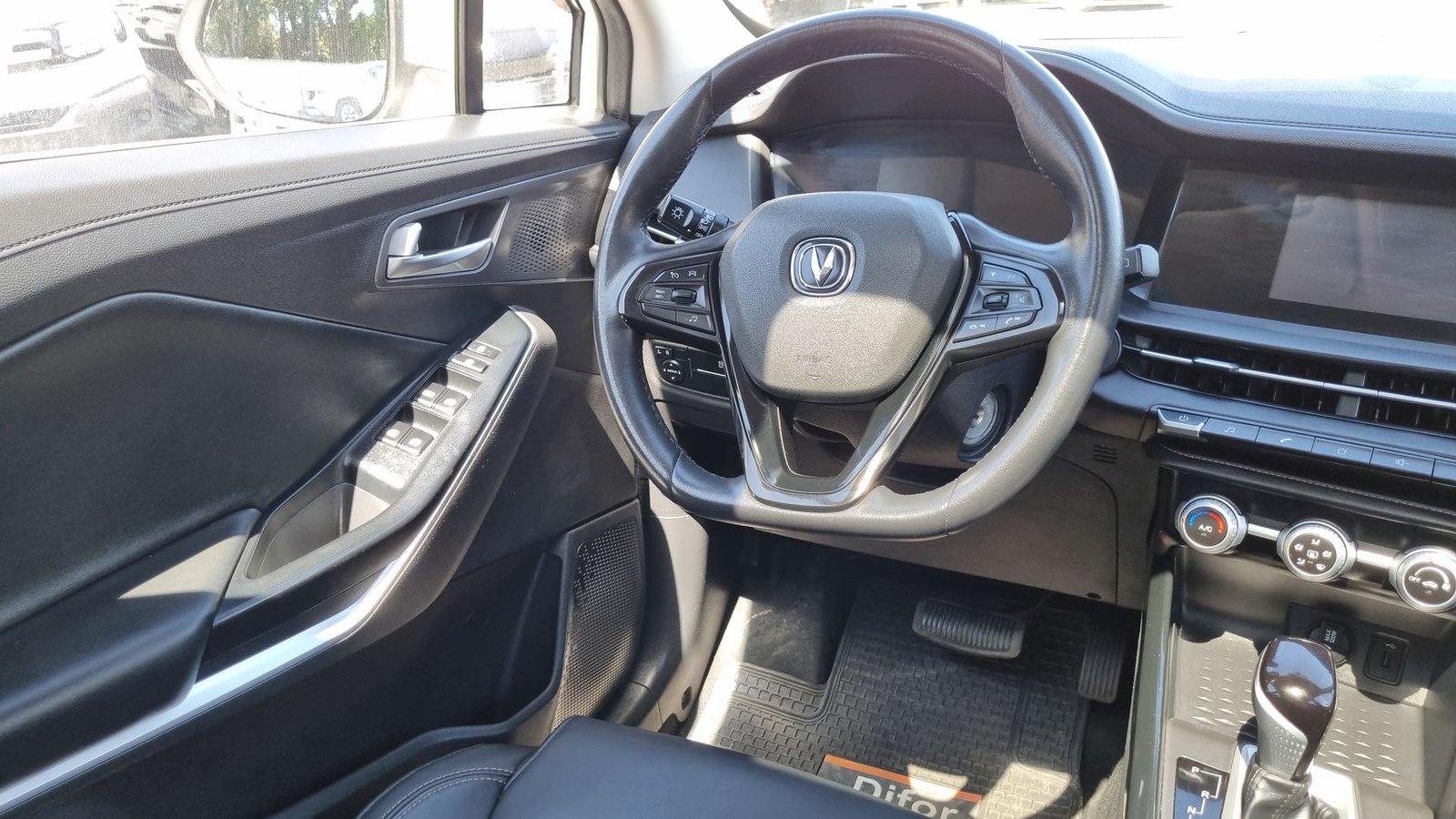 Changan CS15 2022 - Imagen 17 de 20