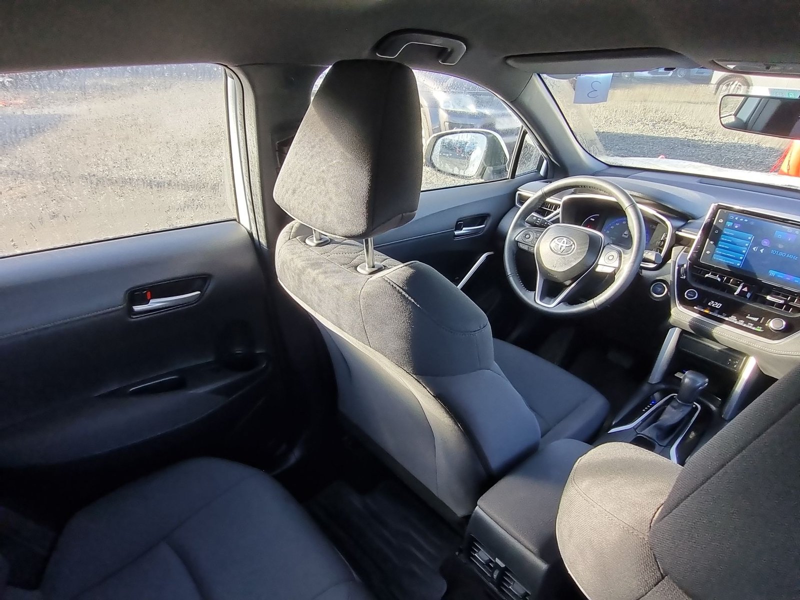 Toyota COROLLA CROSS HEV 1.8 AUT 2025 - Imagen 15 de 20